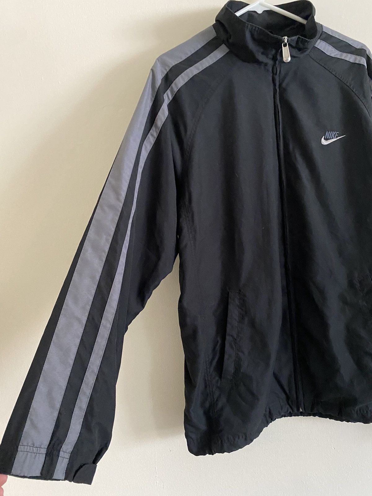 Nike × Vintage Vintage 00’s Nike Zip Up Windbreaker Jacket Y2K Silver Tag Size US L / EU 52-54 / 3 - 6 Thumbnail