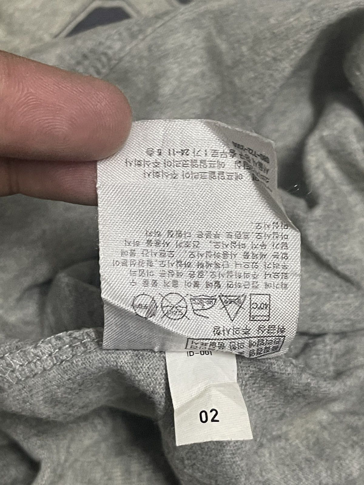 Medicom Toy Rare MEDICOM TOY BEARBRICK x Uniqlo Spell Out Shirt Size US S / EU 44-46 / 1 - 6 Thumbnail