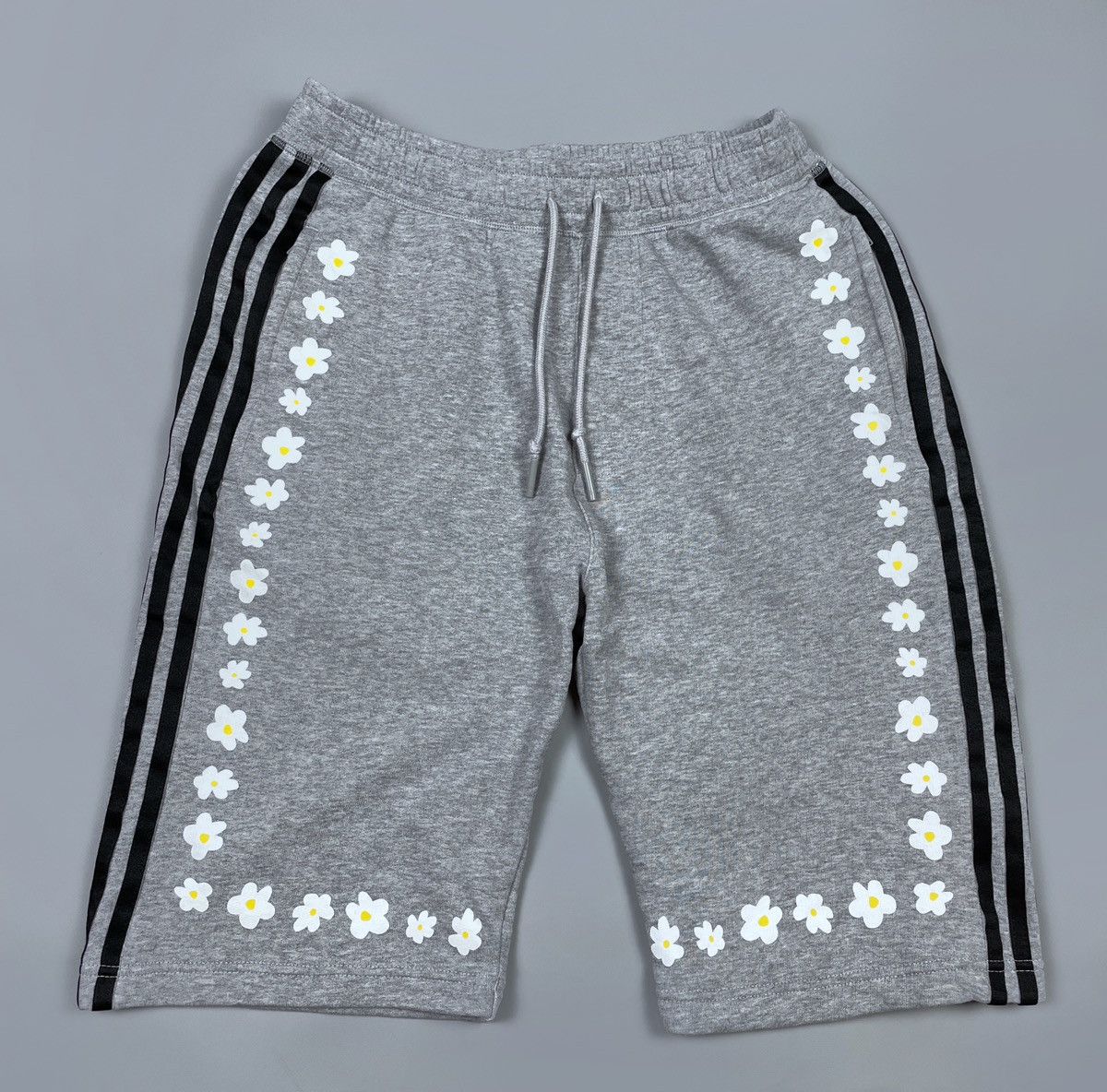 Adidas × Pharrell Pharrell Williams x Adidas Kauwela Long Cotton Shorts Size S Size US 30 / EU 46 - 2 Thumbnail