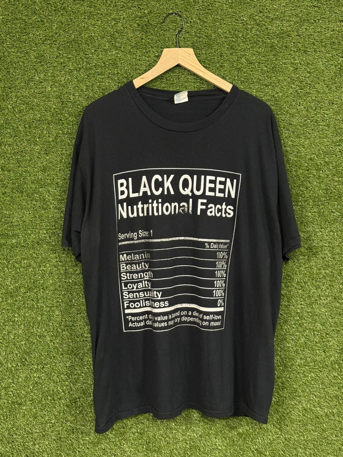 Vintage Black Queen Nutrition Facts Logo Tee 2XL XXL Size US XXL / EU 58 / 5 - 1 Thumbnail