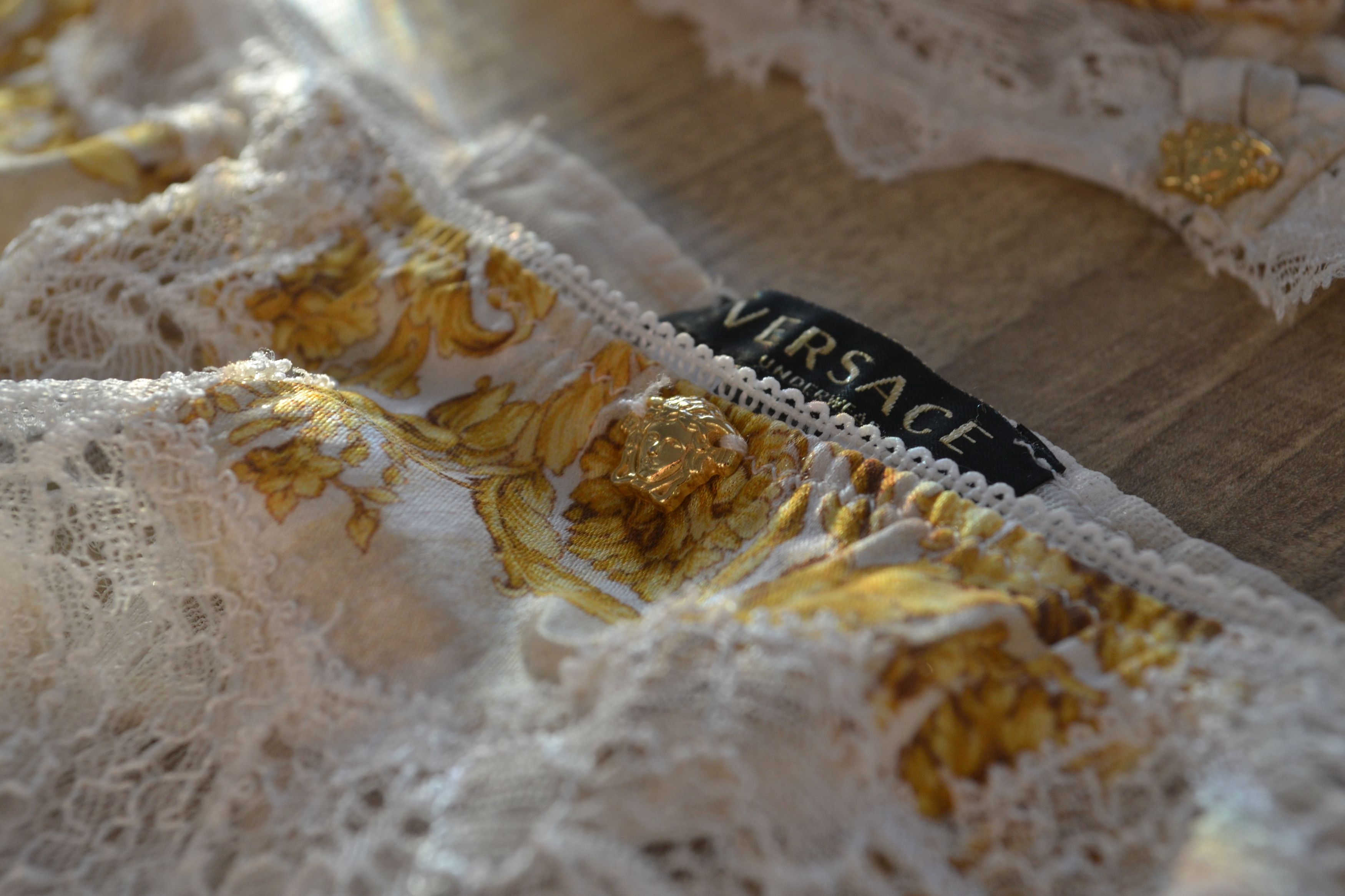 Versace 🔴 VERSACE Underwear Set Suit Baroque Bikini Bra Gold Size ONE SIZE - 2 Thumbnail