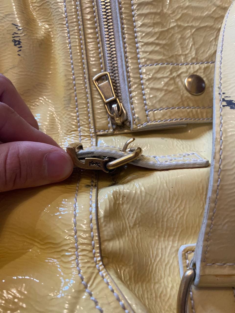 Vintage × Yves Saint Laurent Vintage Yves Saint Laurent Avant Garde Leather Shoulder Bag Size ONE SIZE - 5 Thumbnail