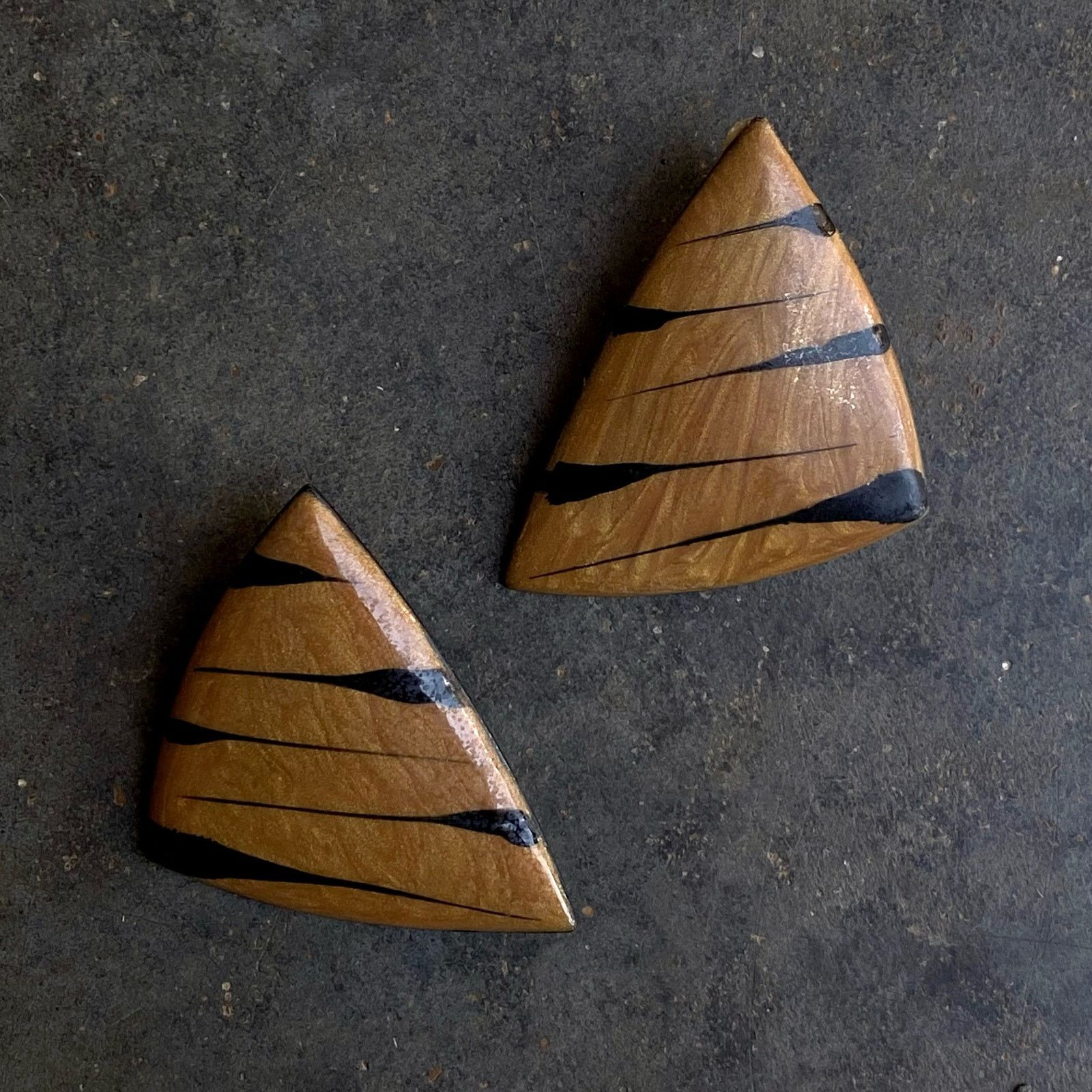 Vintage Vtg 80s Tiger Stripe Brown Black Triangular Earrings Size ONE SIZE - 1 Thumbnail