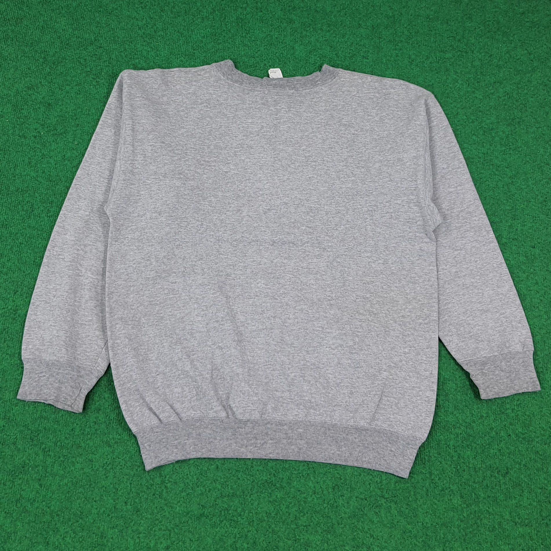 Disney × Mickey Mouse × Vintage Vintage Tokyo Disneyland Mickey Mouse Sweatshirts Size US M / EU 48-50 / 2 - 3 Thumbnail