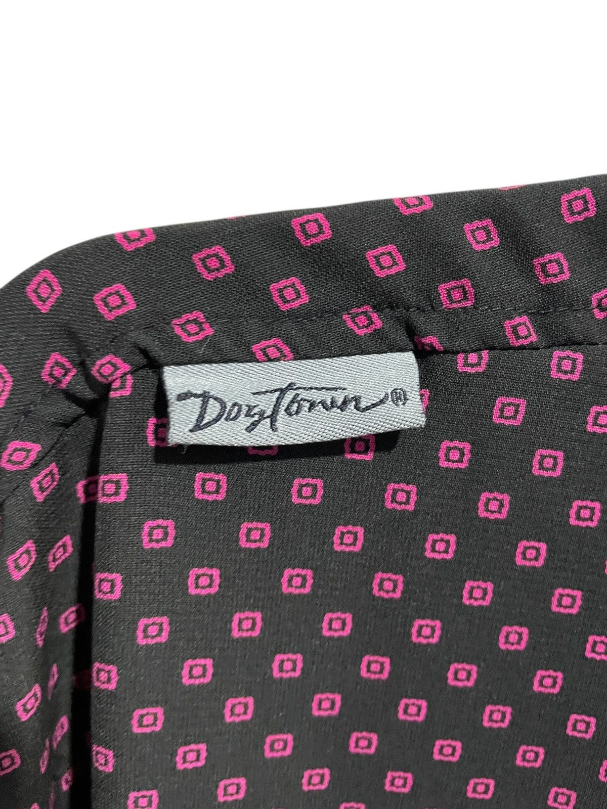 Dogtown VTG 00's Dogtown Street Cool Guys Shirts Size US XXL / EU 58 / 5 - 6 Thumbnail