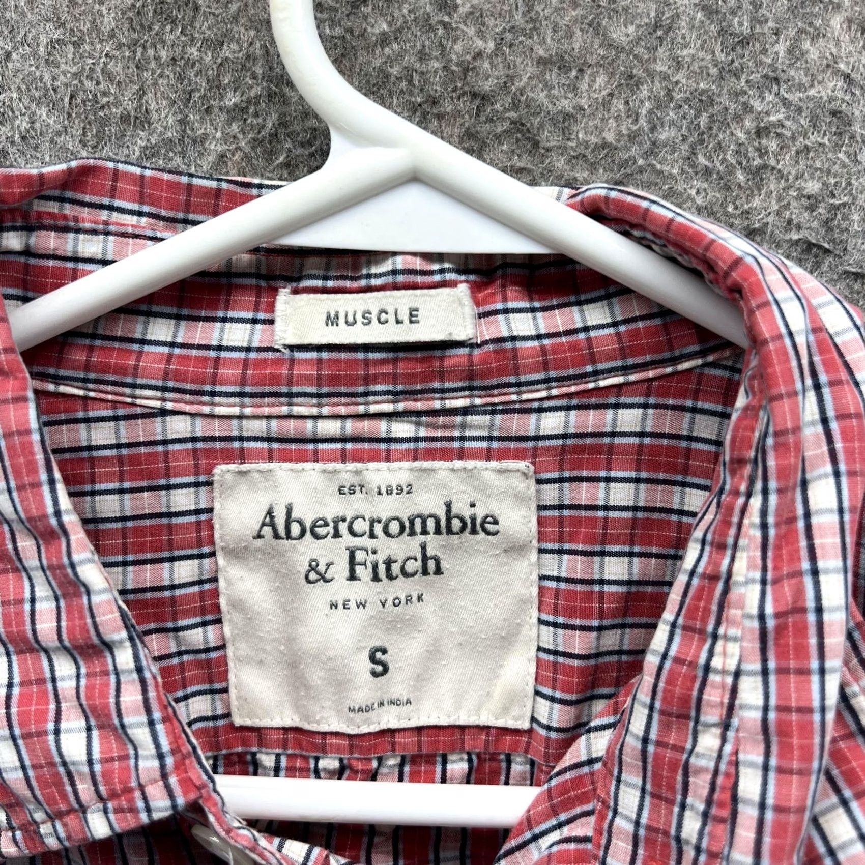 Abercrombie & Fitch Abercrombie & Fitch Shirt Mens Small Red Plaid Long Sleeve Button Up Muscle Size US S / EU 44-46 / 1 - 3 Thumbnail