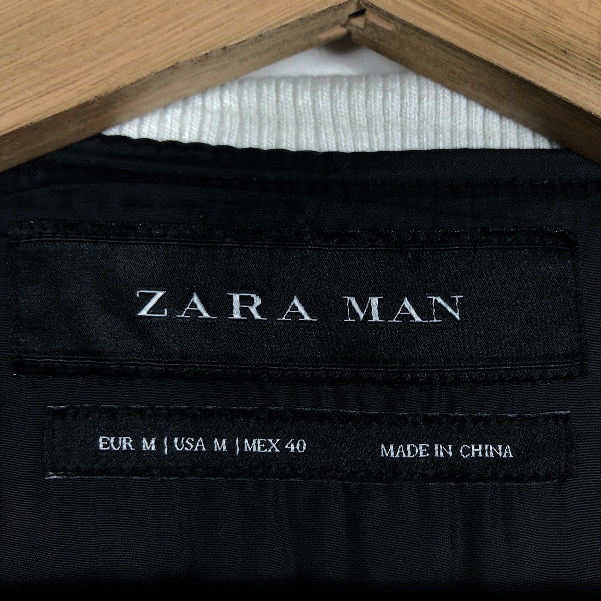 Japanese Brand 🔥2 Tones Color Bomber Jacket Zara Man Designer Size US M / EU 48-50 / 2 - 13 Thumbnail