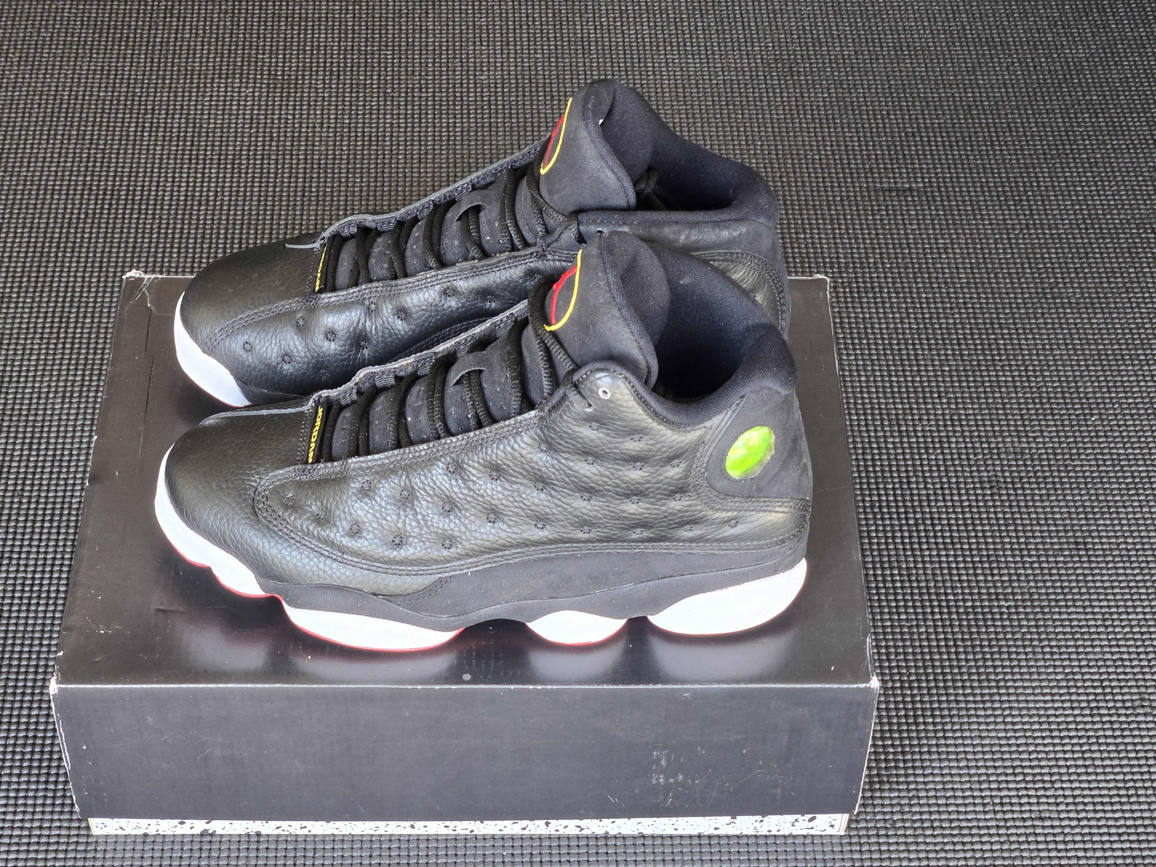 Nike Nike Air Jordan 13 Retro Playoff 2010 Size 9.5 Size US 9.5 / EU 42-43 - 4 Thumbnail