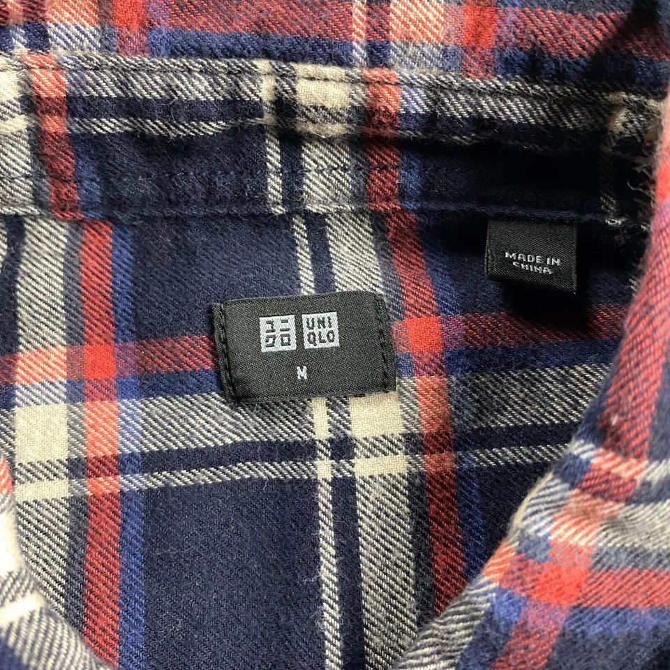 Uniqlo Uniqlo Flannel Top Women's Medium Plaid Blue Button Up M Size M / US 6-8 / IT 42-44 - 3 Thumbnail