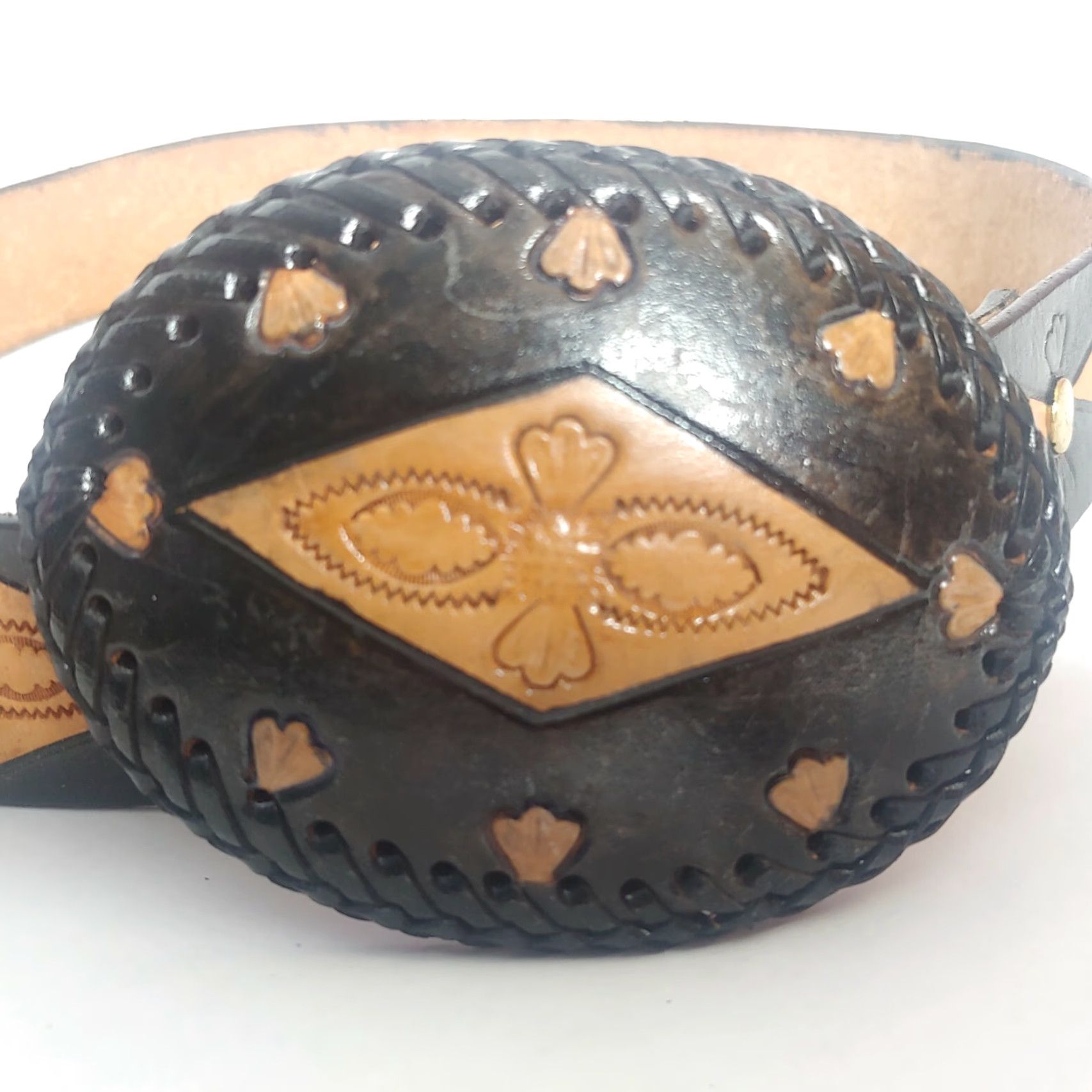 Vintage VINTAGE Belt Western Tooled Leather Brown Tribal Bird Oval Buckle Cowboy 30-35" Size ONE SIZE - 3 Thumbnail