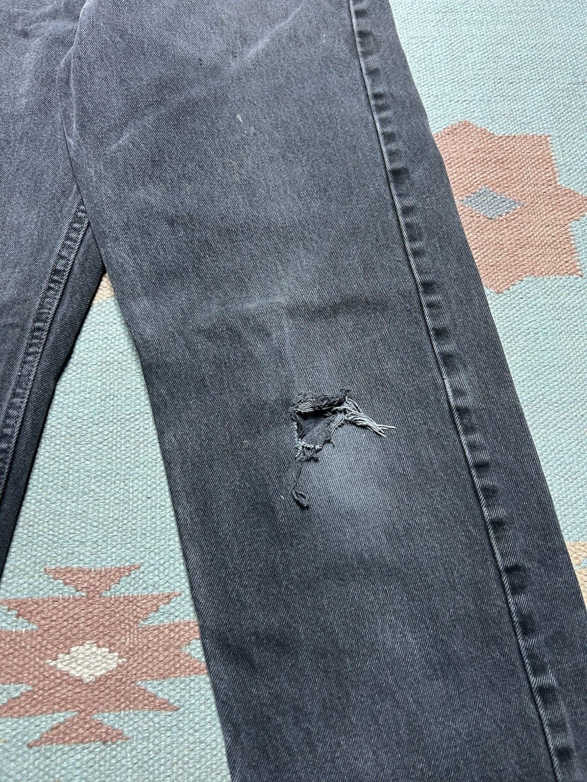 Vintage Vintage 90s Levi’s 550 jeans relaxed faded distressed 30x31 Size US 30 / EU 46 - 3 Thumbnail