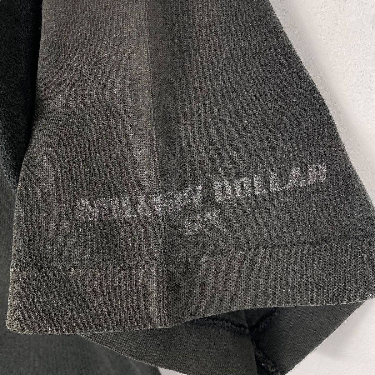 Other Vintage 90's MILLION DOLLAR UK Graphic Distressed Modern Size US L / EU 52-54 / 3 - 3 Thumbnail