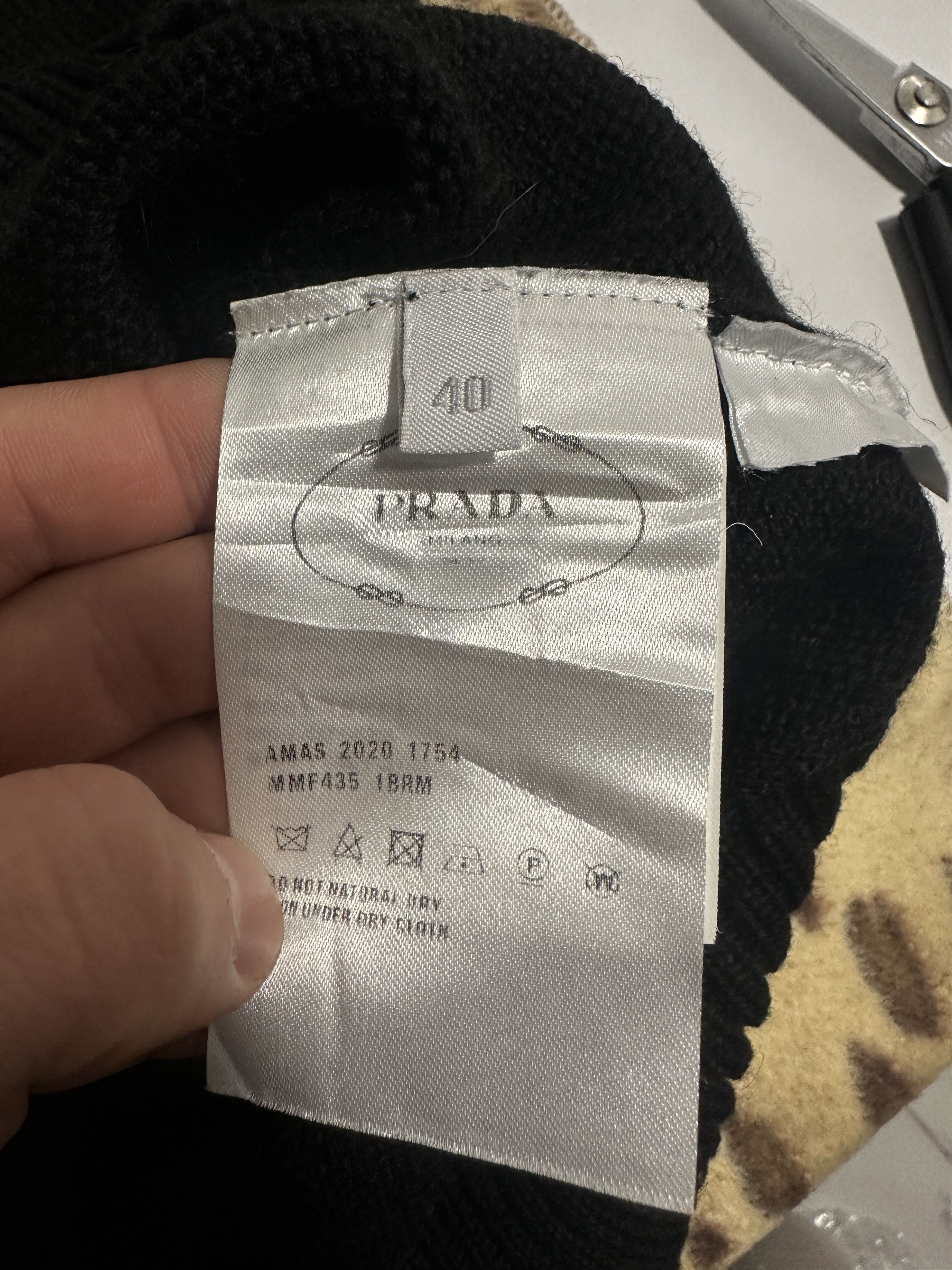 Prada Prada Milano Logo Crest Wool Women Size 40 Leopard Hem Italy Size S / US 4 / IT 40 - 9 Thumbnail