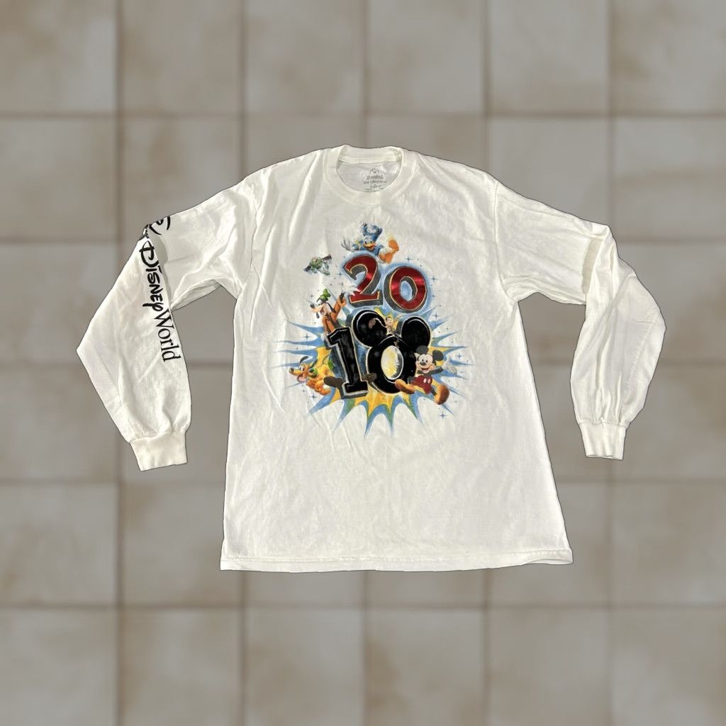 Disney Disney Shirt Mens Medium White Walt Disney World Tour 2010 Mickey Long Sleeve Crew Neck Graphic Print Size US M / EU 48-50 / 2 - 1 Thumbnail