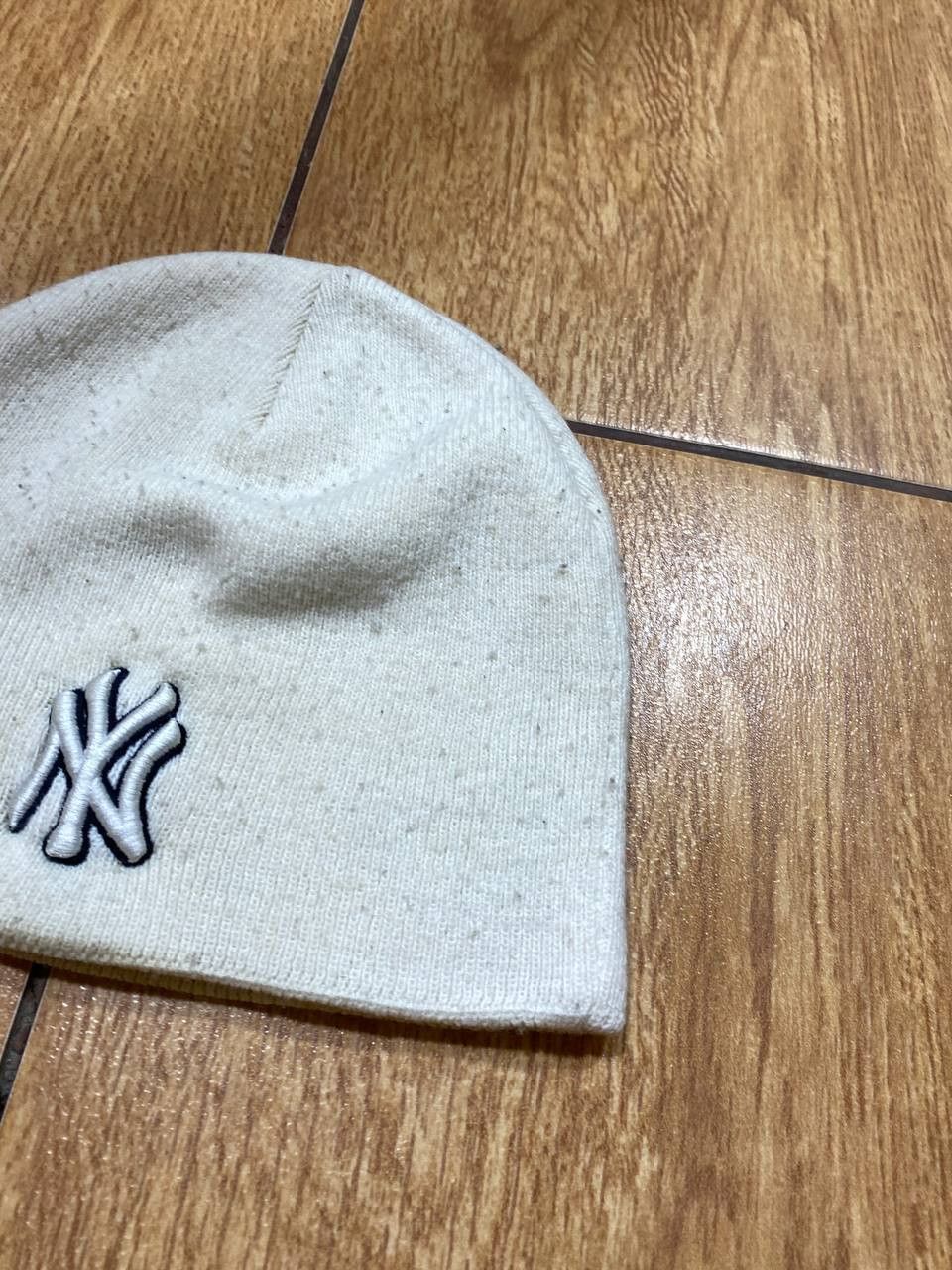 New York Yankees Vintage New York Yankees Y2K Logo Beanie Hat Size ONE SIZE - 3 Thumbnail
