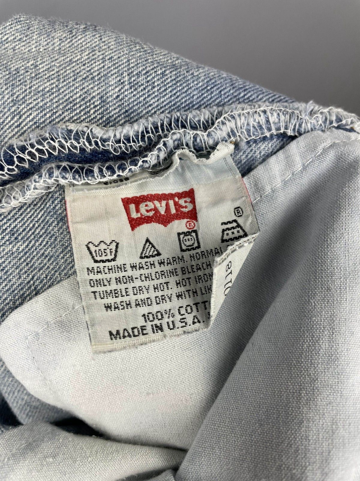Levi's × Vintage Levis 501 Made in USA Vintage Denim Jeans BUTTON FLY 90s Size US 32 / EU 48 - 10 Thumbnail