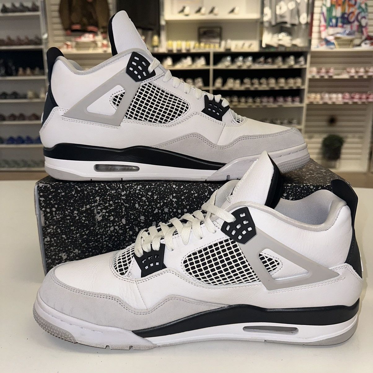 Jordan Brand × Nike Size 14 - Jordan 4 Retro Mid Military Black Size US 14 / EU 47 - 2 Thumbnail