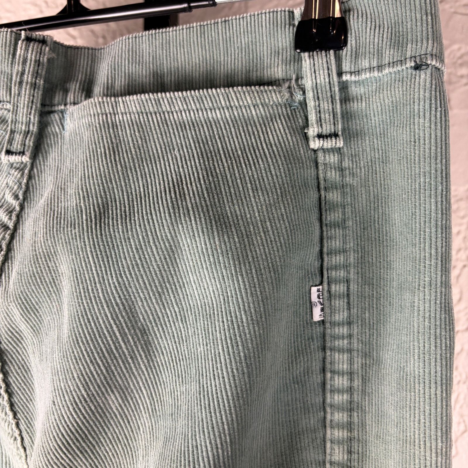 Levi's Vintage Levis 70s White Tab Green Corduroy Sz 31 Bell Bottom Size 31" - 9 Thumbnail
