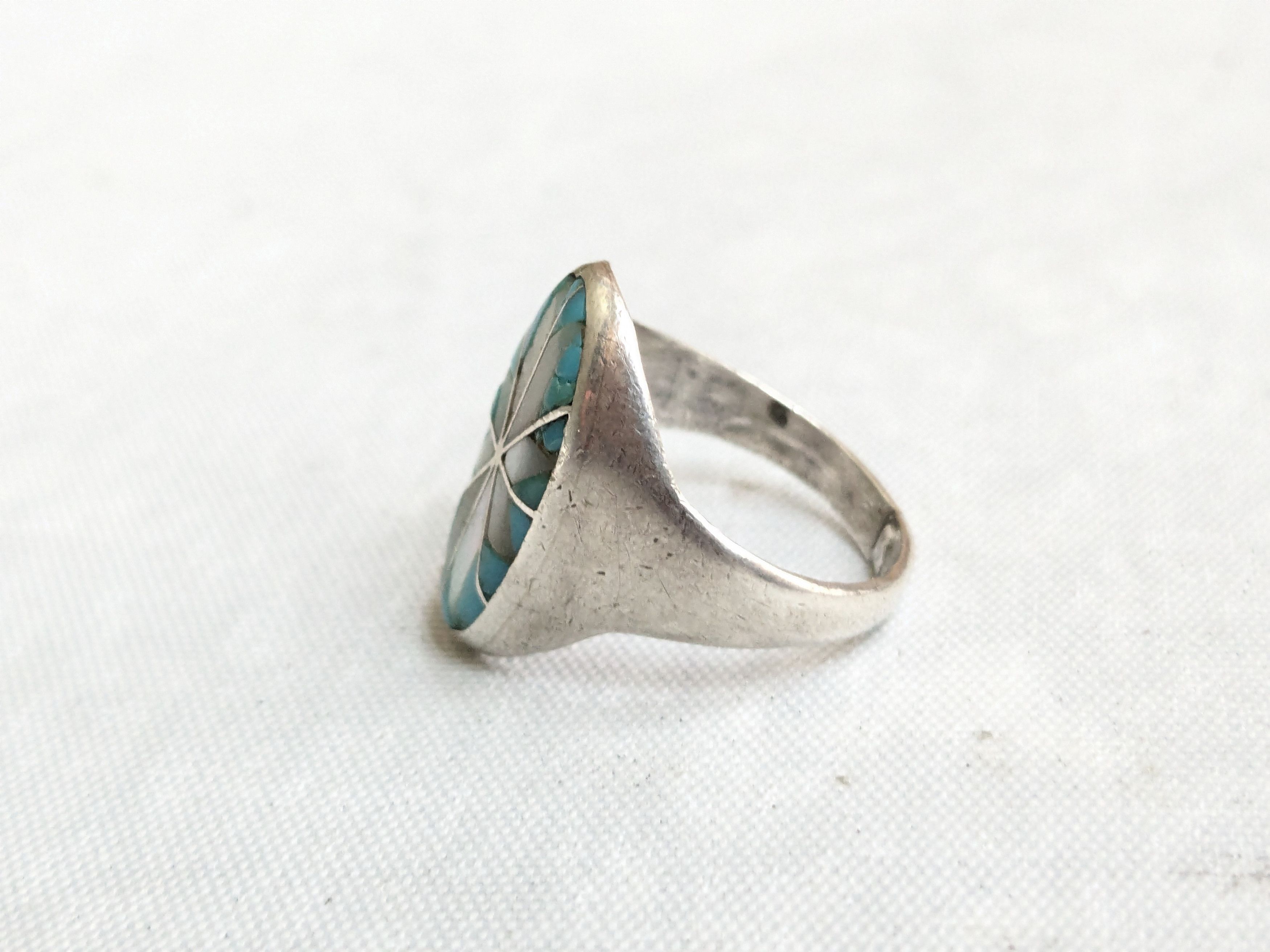 Jewelry Vintage Sterling Silver Ring Turquoise MOP Oval Zuni Size ONE SIZE - 3 Thumbnail