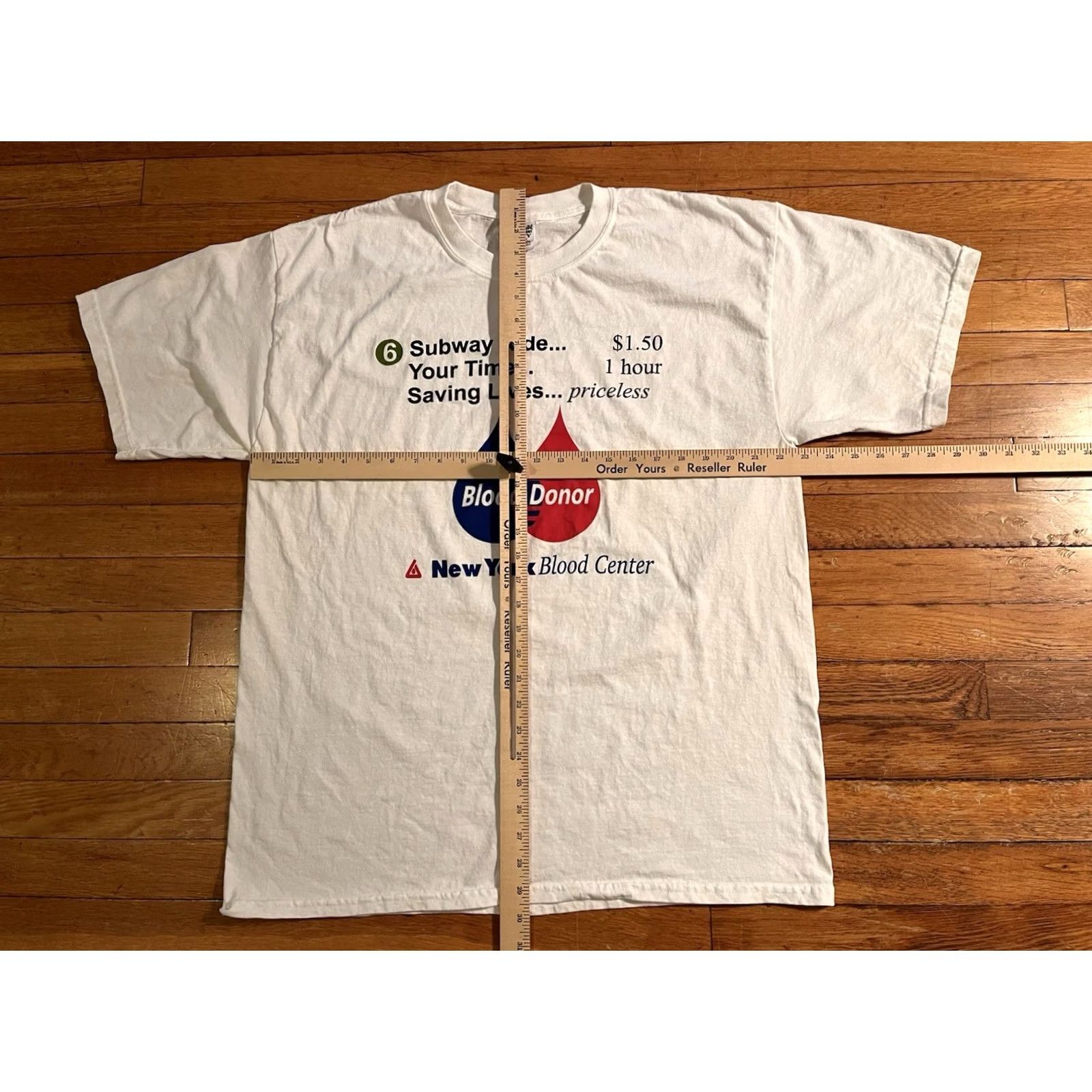 Gildan VINTAGE New York Blood Center 6 Train Subway Shirt Men’s XL White 90s City Logo T-Shirt Size US XL / EU 56 / 4 - 7 Thumbnail