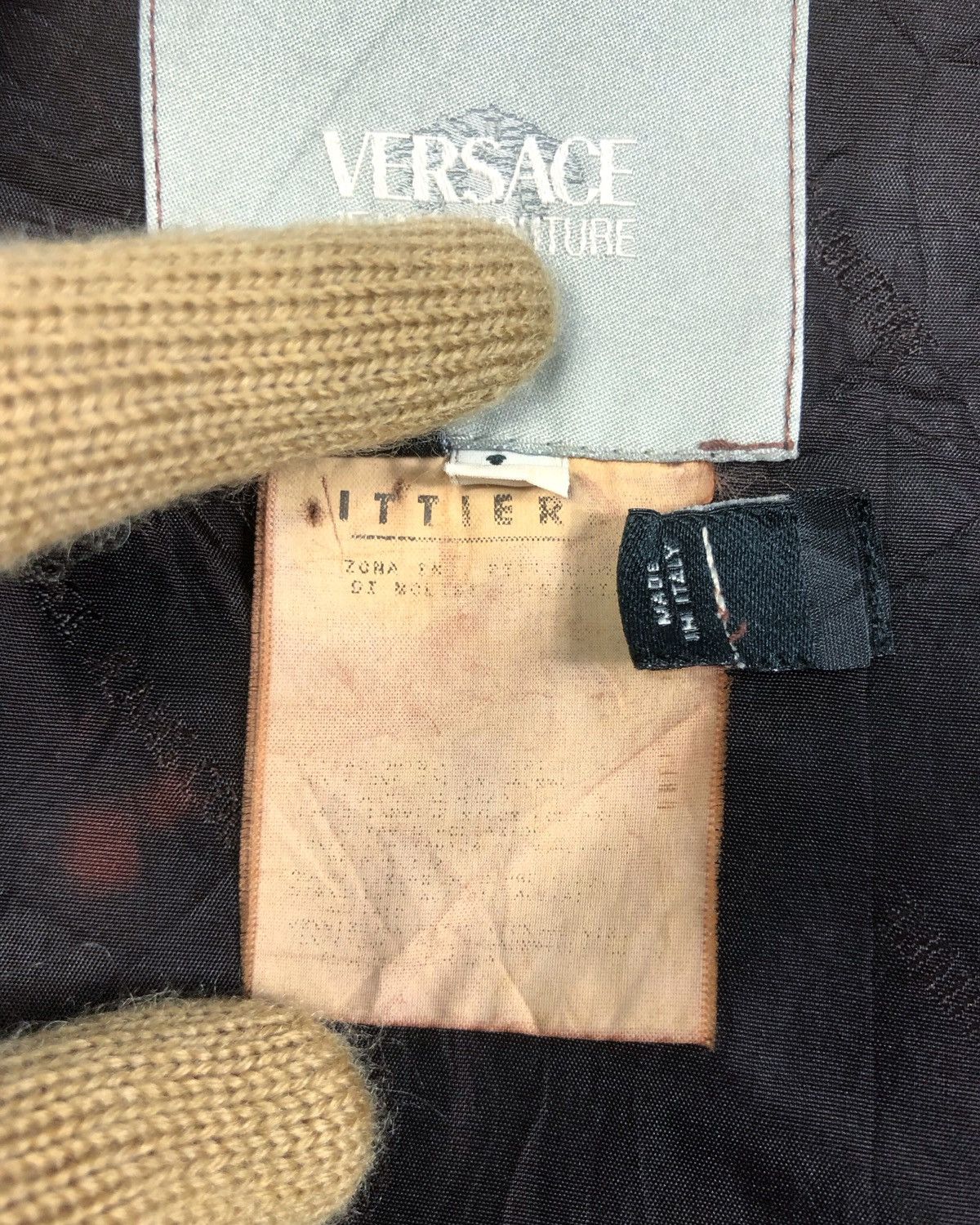 Versace Vintage Versace Jeans Couture Graffiti Jacket Made in Italy Size US L / EU 52-54 / 3 - 17 Thumbnail