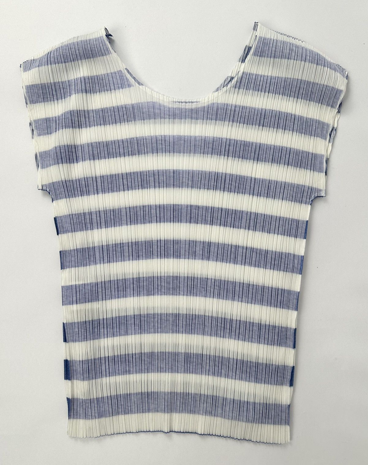 Issey Miyake × Pleats Please Issey Miyake Issey Miyake Pleats Please Stripped Pattern Sleeveless Size M / US 6-8 / IT 42-44 - 2 Thumbnail