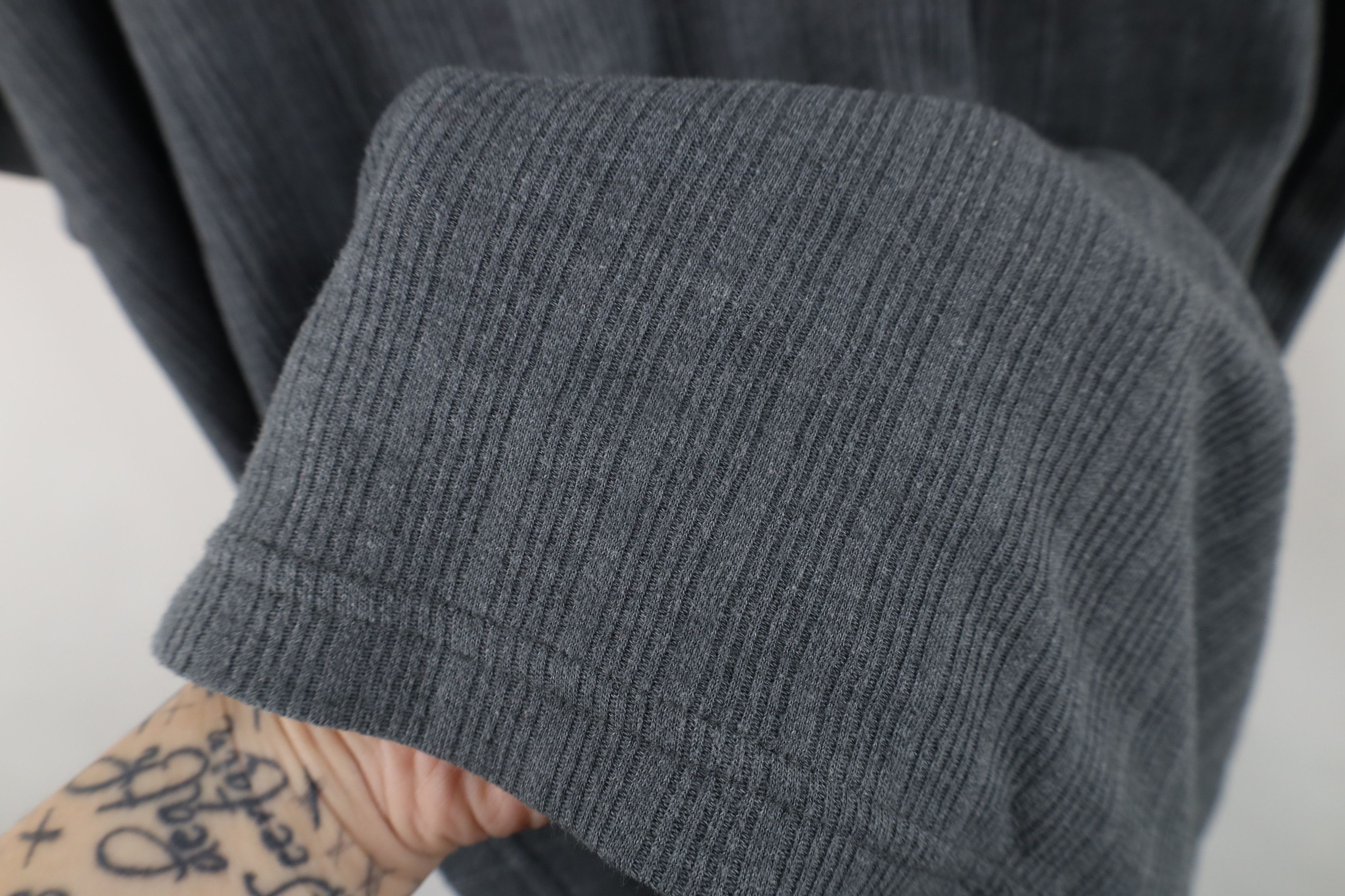 Vintage Vintage 90s Streetwear Knit Short Sleeve Henley T-Shirt Gray Size US XL / EU 56 / 4 - 8 Thumbnail