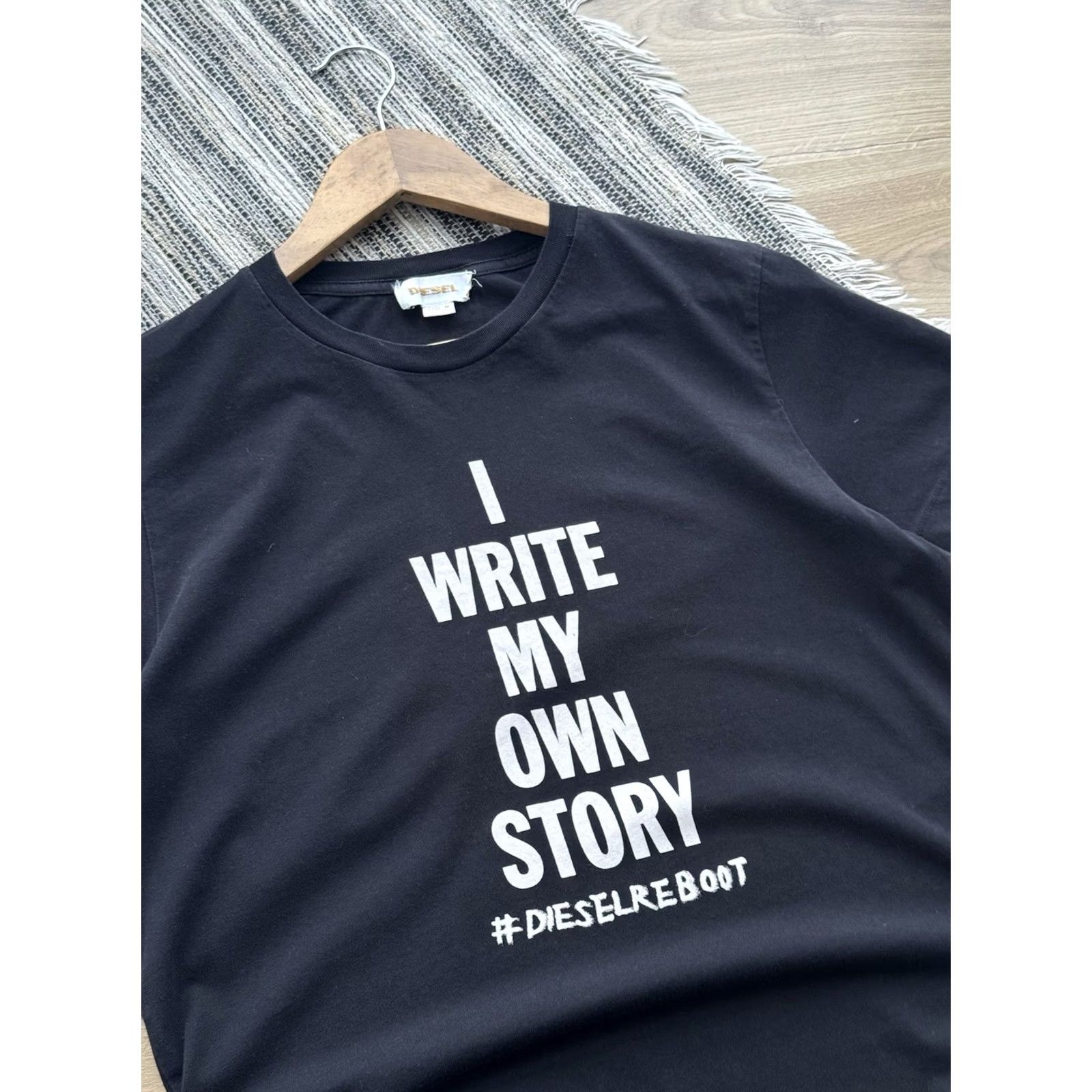 Diesel VINTAGE Diesel “I Write My Own Story” Graphic Print Logo Black T Shirt M Men Size US M / EU 48-50 / 2 - 4 Thumbnail