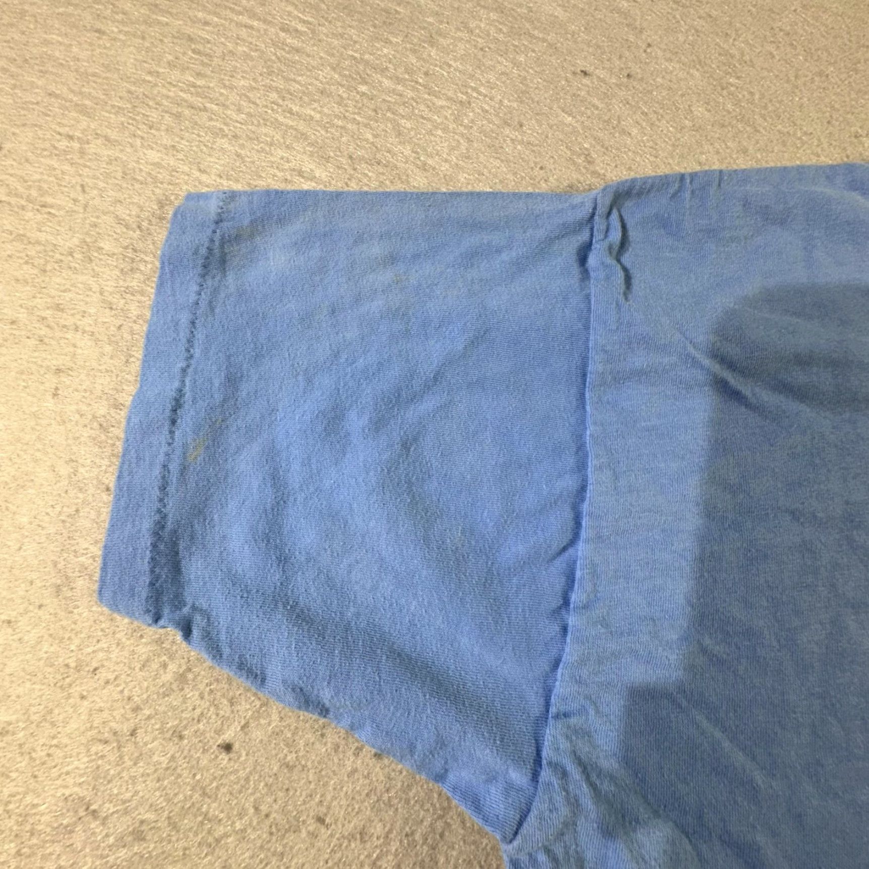 Vintage VINTAGE Our Best Blue Pocket T-Shirt Mens XL 90s Cotton Crew Neck Short Sleeve Size US XL / EU 56 / 4 - 3 Thumbnail