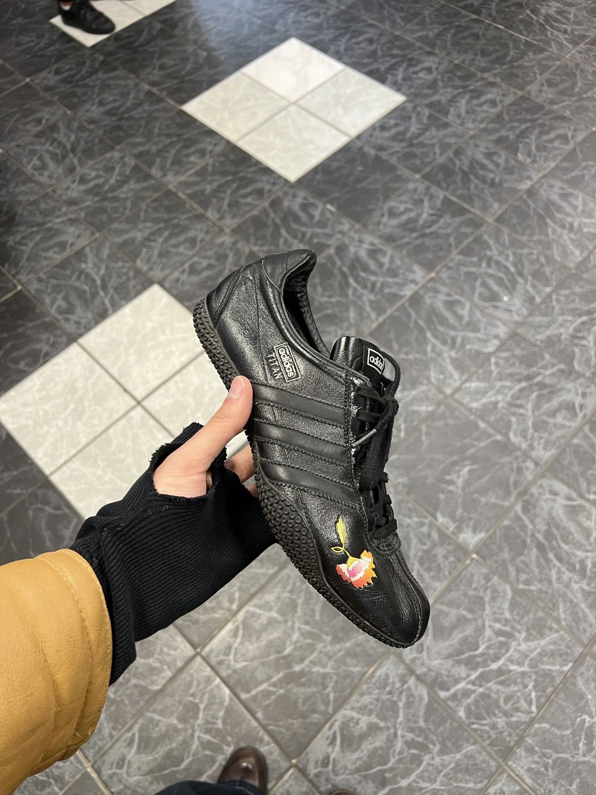 Adidas Rare Black Leather Adidas Titan Y2K City Series Puma Cat Size US 9 / EU 42 - 1 Thumbnail