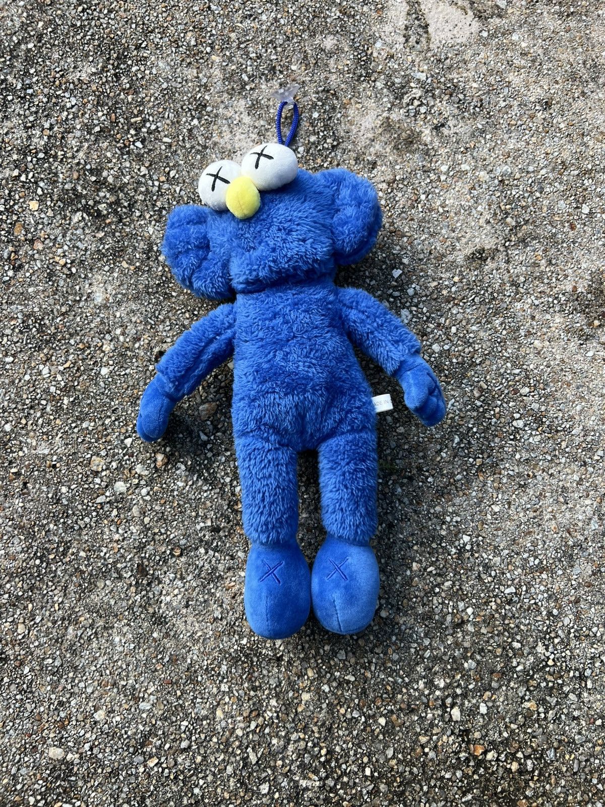 Hypebeast × Kaws Kaws Toy Size ONE SIZE - 1 Thumbnail