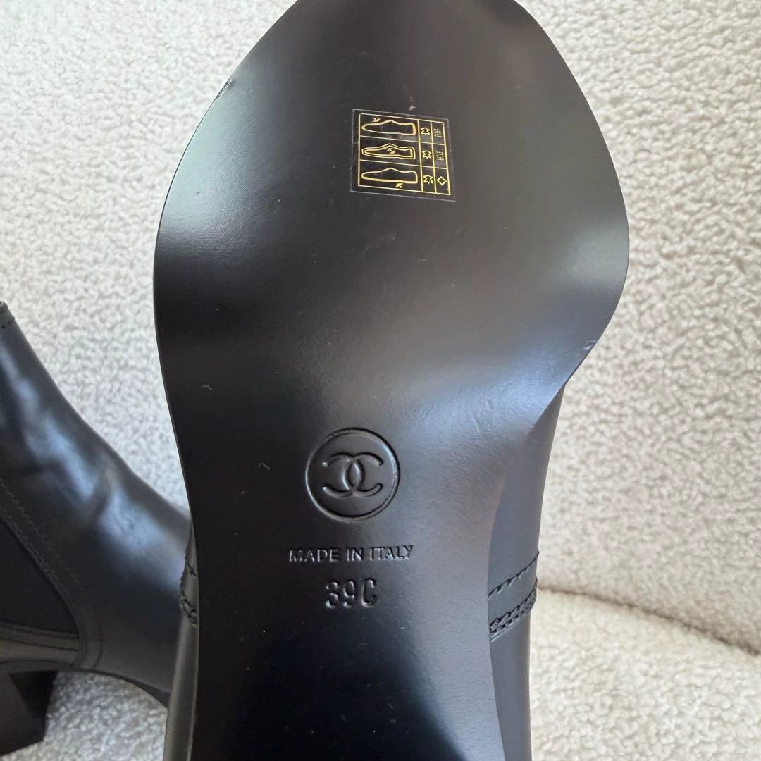 Chanel Chanel Black Block Heel Short Boots 39C 8008 Size US 8.5 / IT 38.5 - 7 Thumbnail