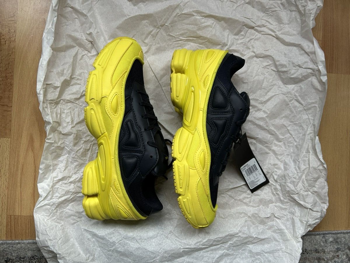 Adidas × Raf Simons Raf Simons x Adidas Ozweego Size US 10.5 / EU 43-44 - 5 Thumbnail
