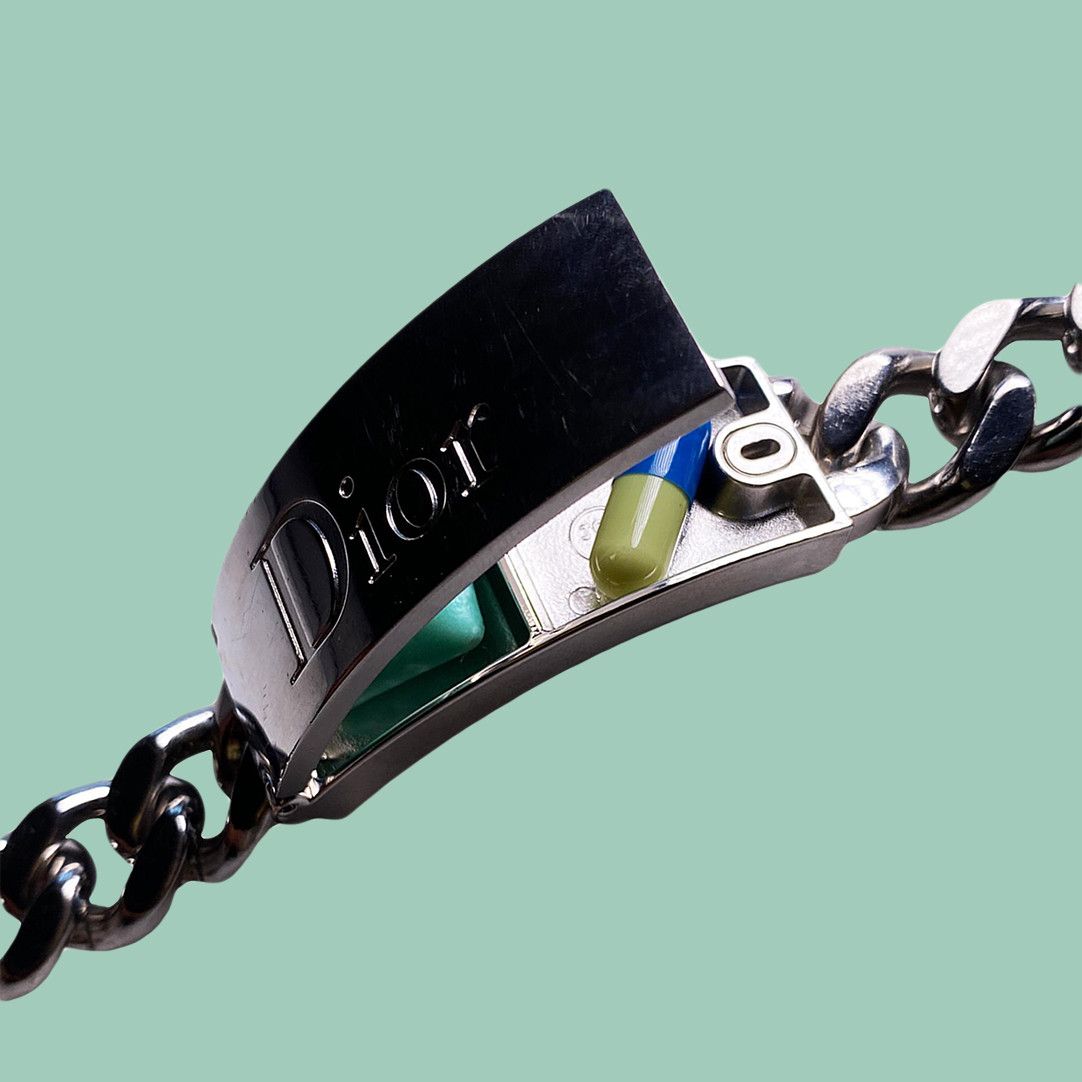Dior Dior 2004 John Galliano Cuban Link Stash Spot Bracelet Size ONE SIZE - 1 Thumbnail