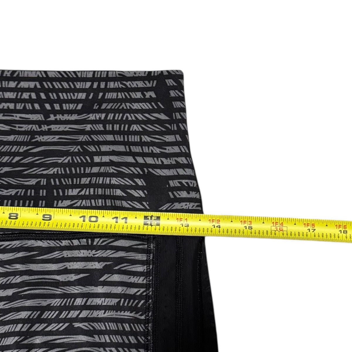 Lululemon Lululemon Striped Legging Athletic Yoga Pants Women's 26 Size 26" / US 2 / IT 38 - 5 Thumbnail