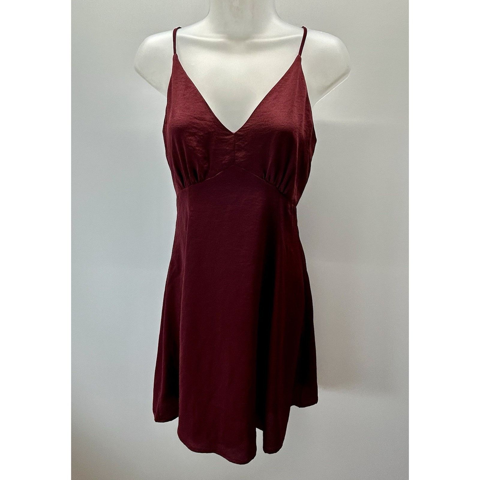 Express Express S Maroon Velvet Deep-V Back Mini Cocktail Dress. Size S / US 4 / IT 40 - 1 Thumbnail