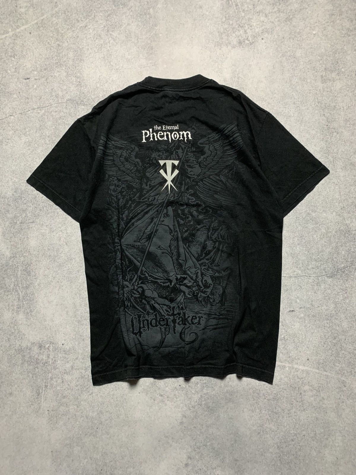 WWE Vintage WWE Undertaker The Eternal Phenom Skulls 2000s Tee Size US L / EU 52-54 / 3 - 7 Thumbnail