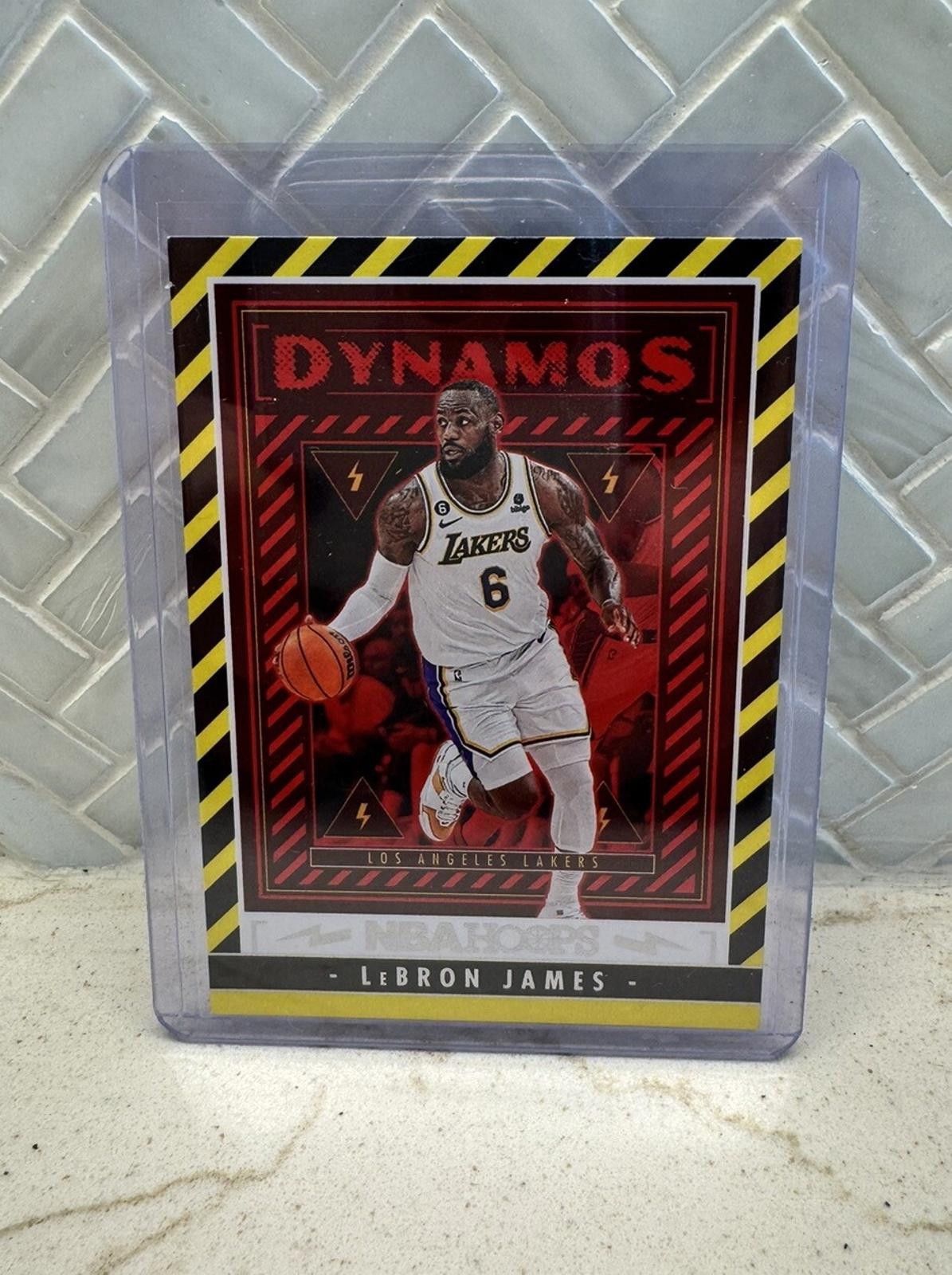Other LEBRON JAMES 2023-24 PANINI NBA HOOPS DYNAMOS HOLO LOS ANGEL Size ONE SIZE - 1 Thumbnail