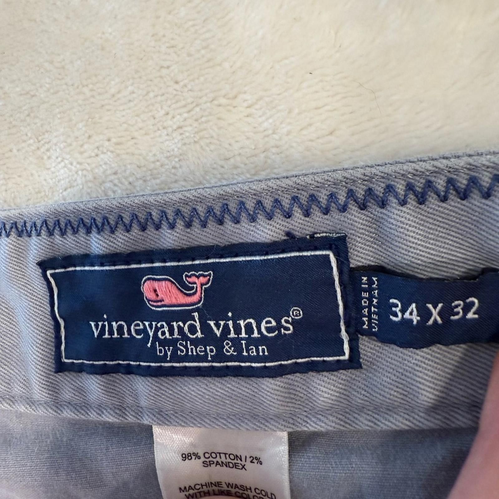 Vineyard Vines Vineyard Vines gray jeans distressed straight leg 34”x32” Size US 34 / EU 50 - 6 Thumbnail