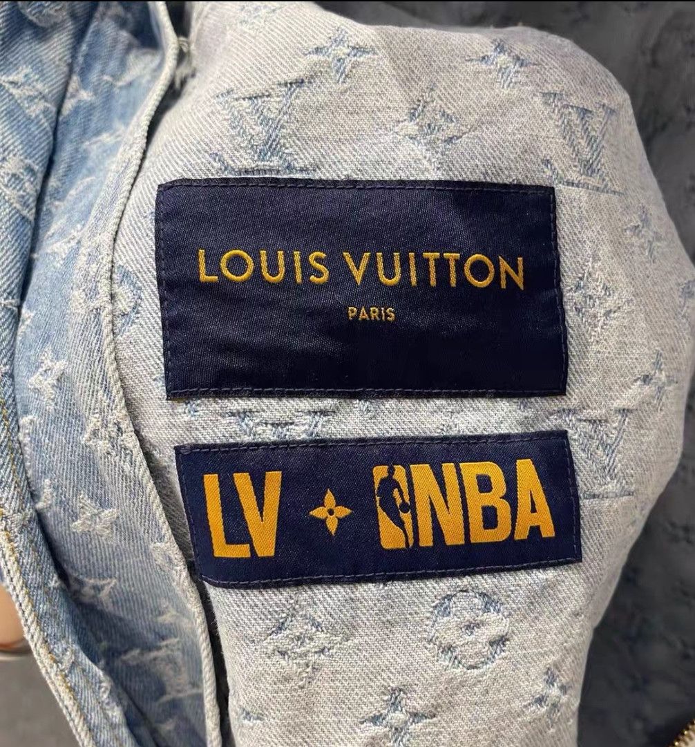 Louis Vuitton Louis Vuitton NBA co-branded full-print hooded denim jacke Size US XL / EU 56 / 4 - 3 Thumbnail