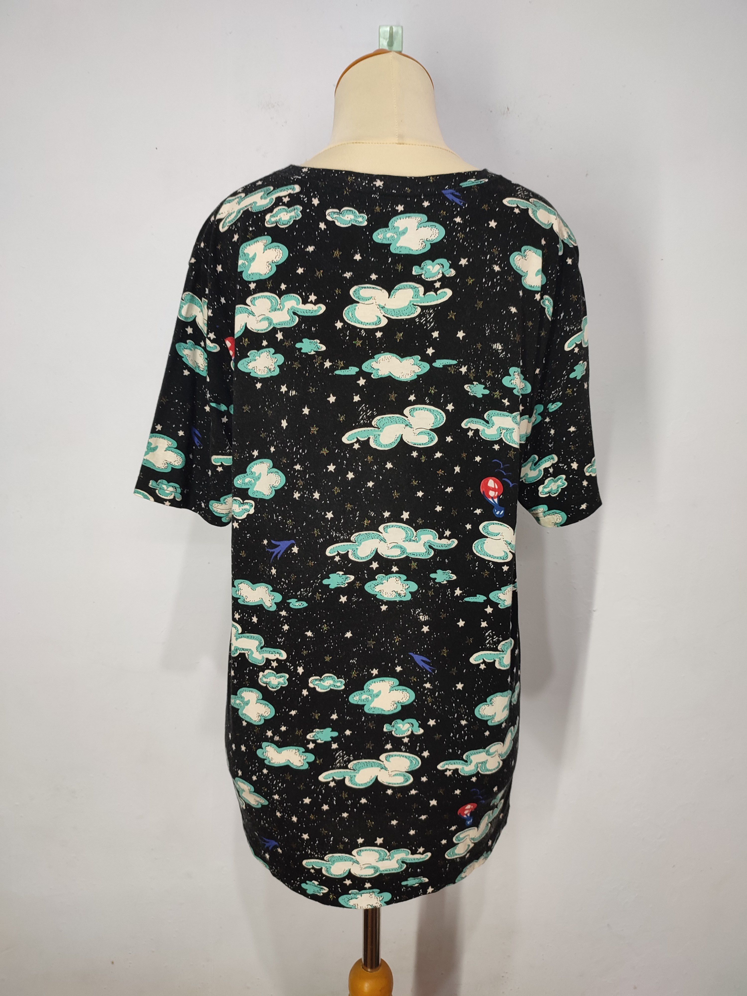 Tsumori Chisato 🇯🇵 Tsumori Chisato 🇯🇵 All Over Print Cloud Art Tshirt Size L / US 10 / IT 46 - 7 Thumbnail