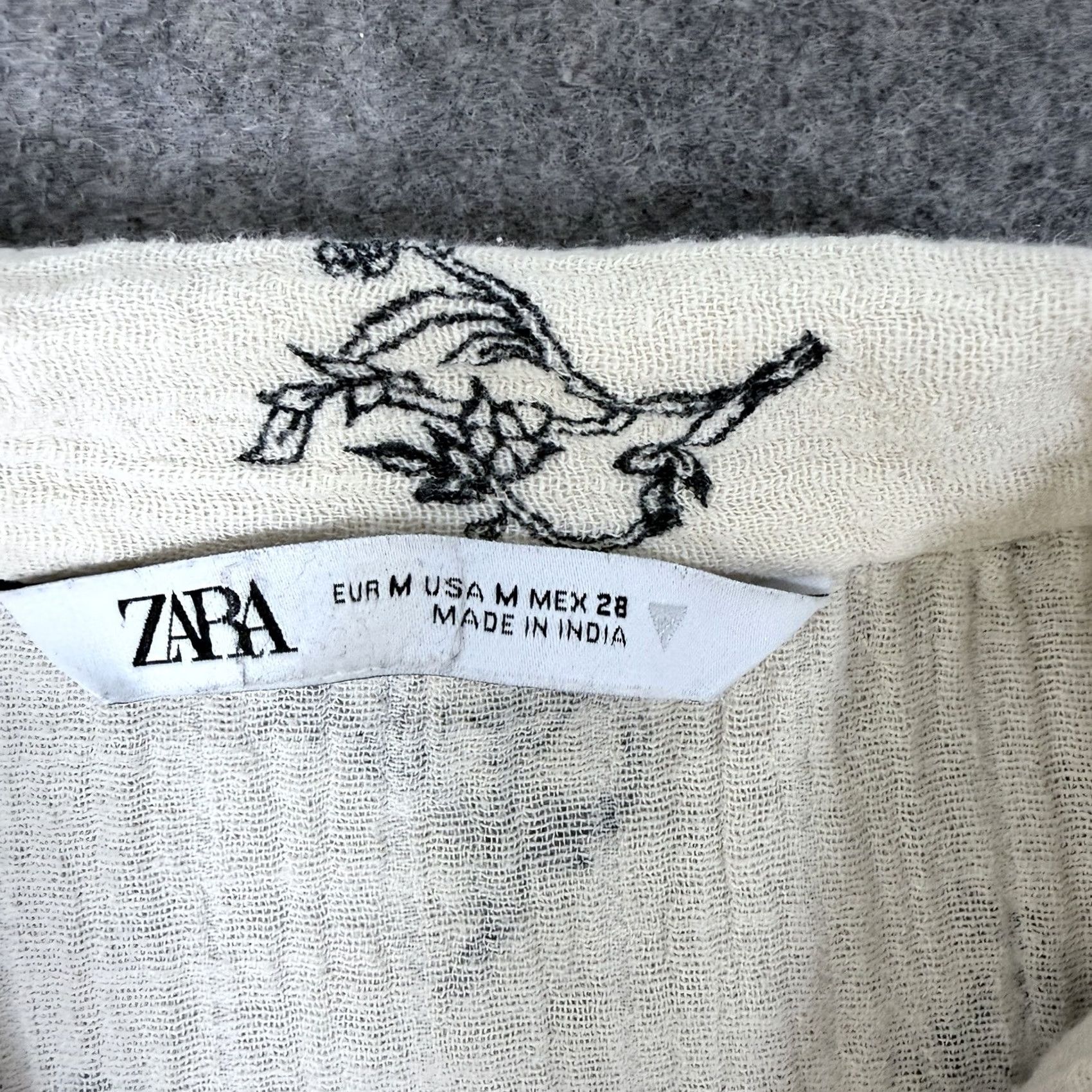 Zara Zara Blouse Shirt Casual Woven Gauze Floral Button-Up Ivory Women's Size M Size M / US 6-8 / IT 42-44 - 3 Thumbnail