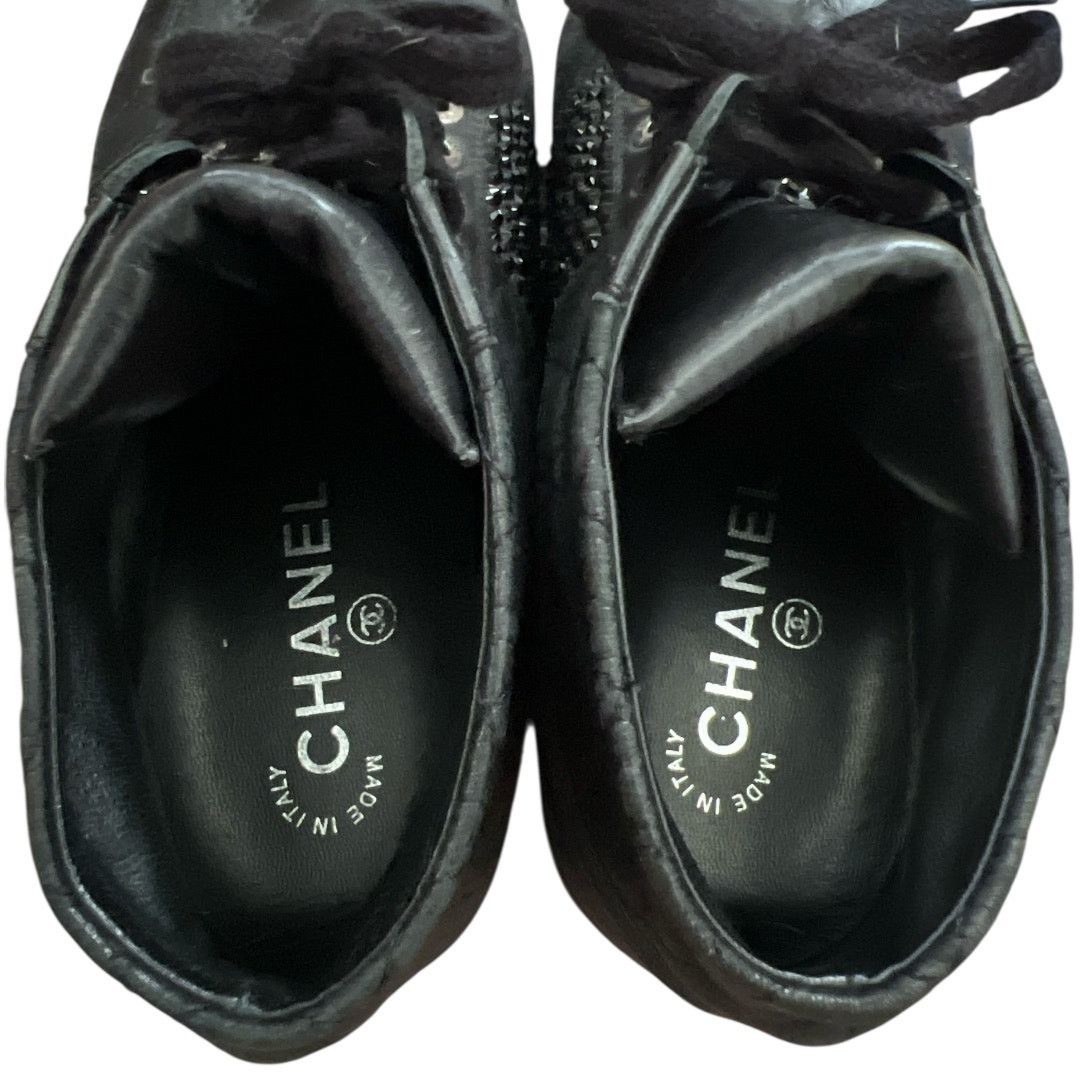 Chanel Chanel Black Quilted CC Logo Leather Sneakers, IT 39.5 Size US 9.5 / IT 39.5 - 8 Thumbnail