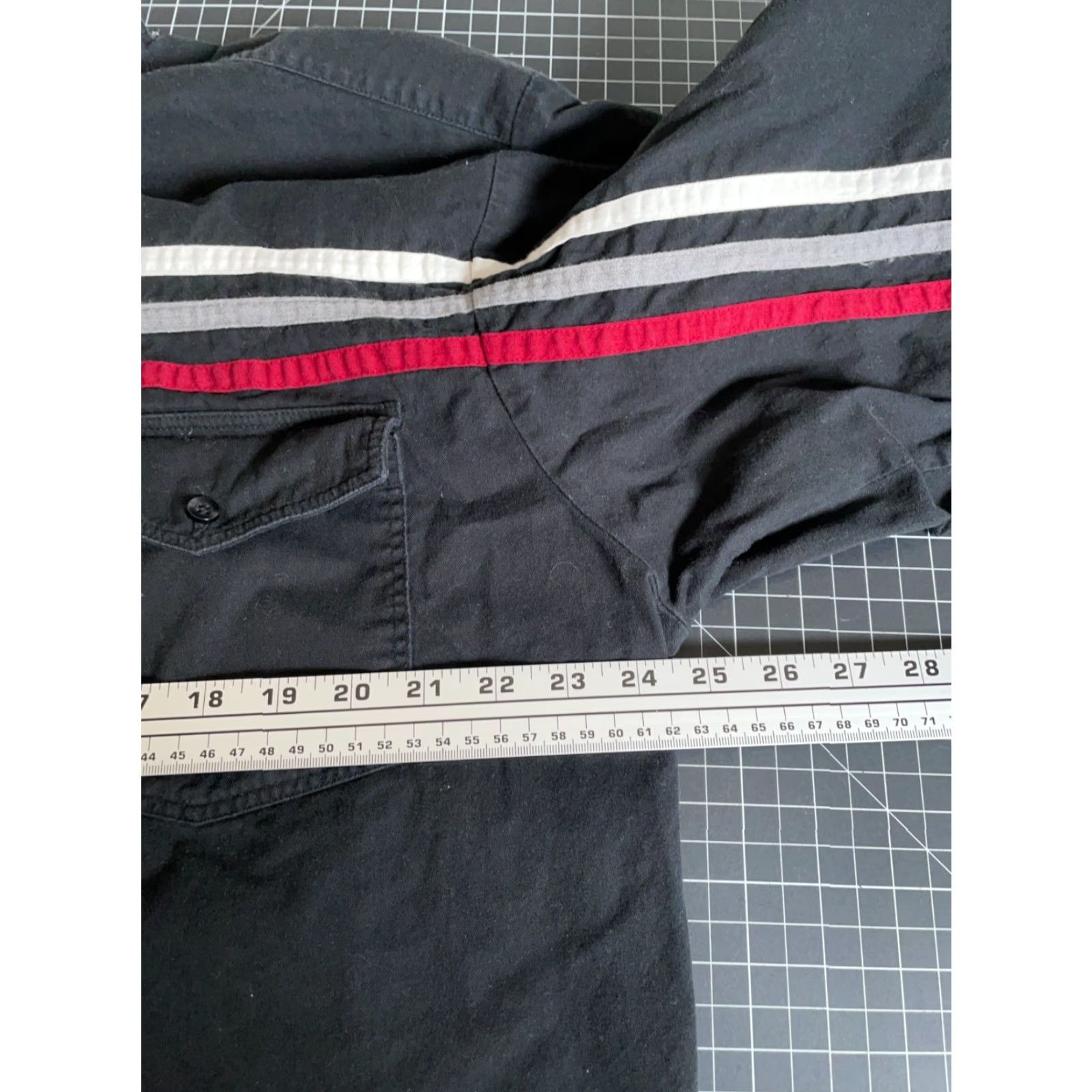 Wrangler VINTAGE Wrangler Western Shirt Men XL Black Red Gray Striped Cotton Button-Down Cowboys 90s Western Theme Mens XL Size US XL / EU 56 / 4 - 5 Thumbnail
