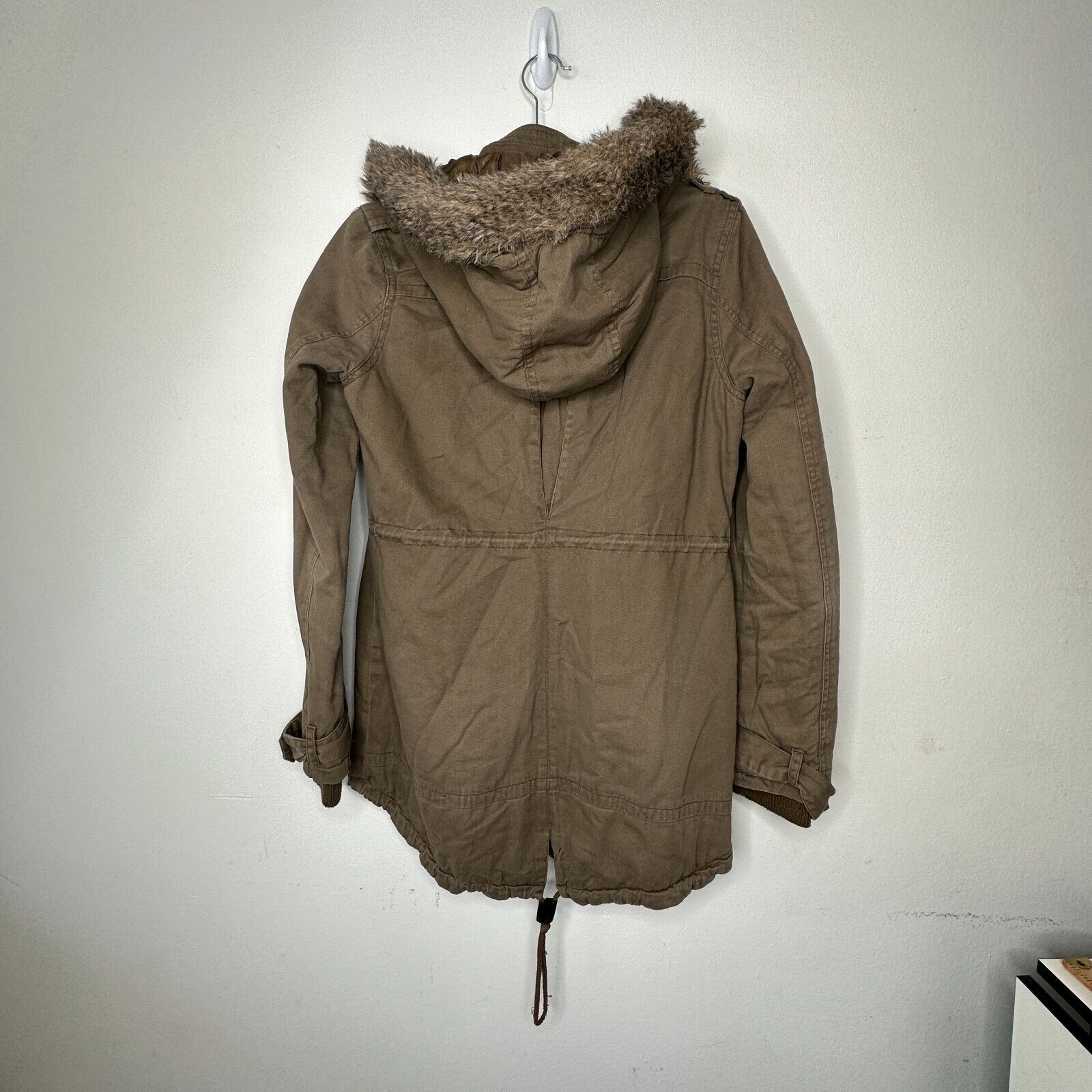 Nasty Gal Nasty Gal Army Green Anorak Jacket Faux Fur Collar & Hood S Size S / US 4 / IT 40 - 7 Thumbnail