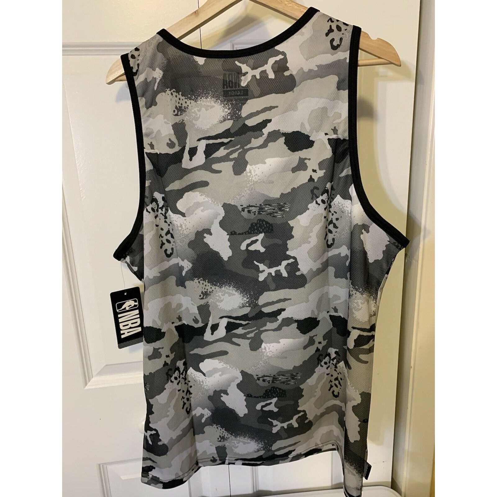 NBA NBA Camouflage Muscle T Shirt Men’s Sz L NWT Rare Size US L / EU 52-54 / 3 - 6 Thumbnail