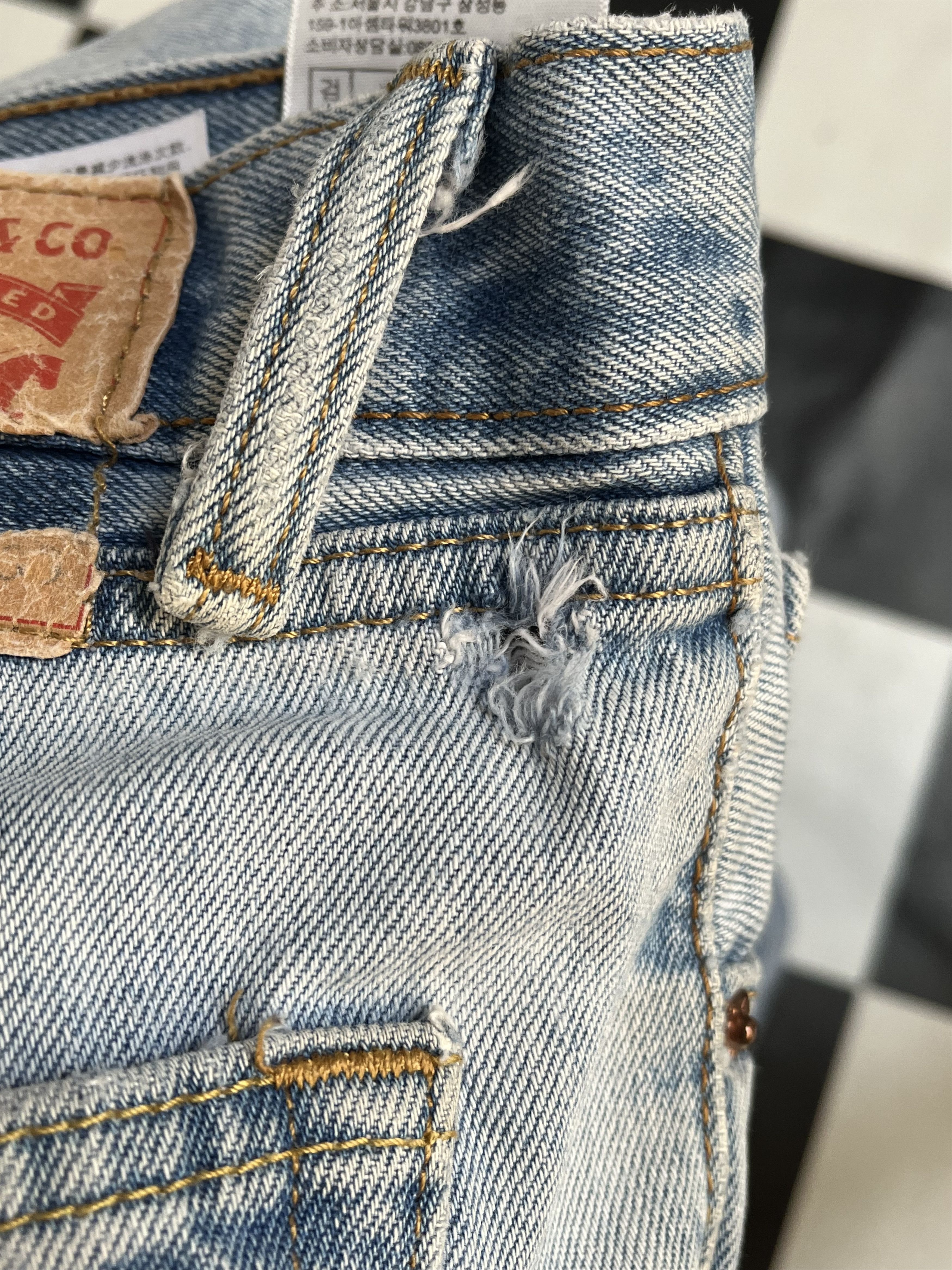Levi's × Vintage Vintage Levis 505 Relaxed Fit Jean L271 Size US 36 / EU 52 - 11 Thumbnail