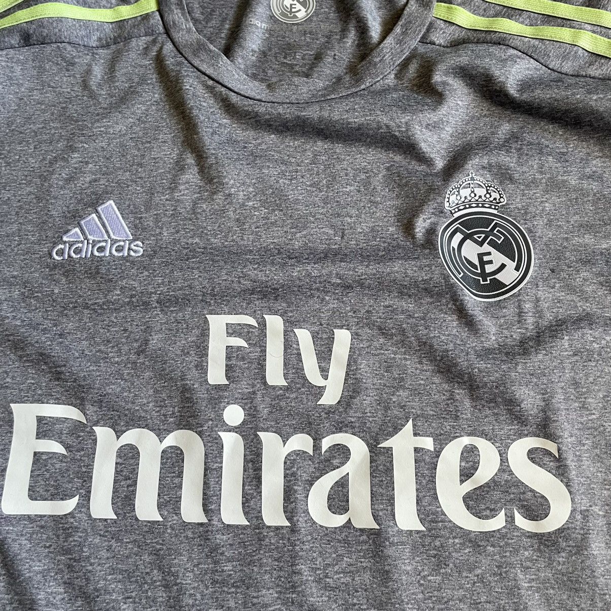 Adidas Real Madrid Jersey 2015 Adidas bundesliga fly emirates shirt Size US M / EU 48-50 / 2 - 2 Thumbnail