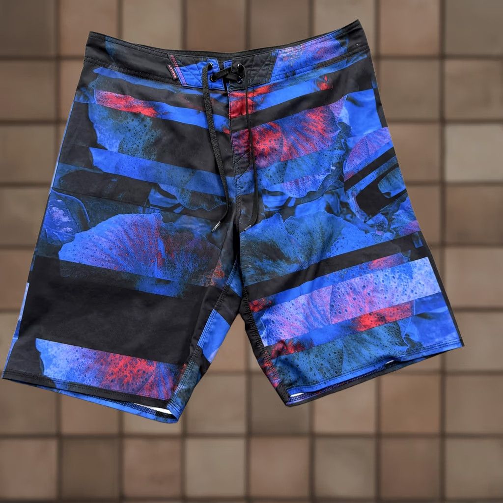 Oakley Oakley Board Shorts Mens 34 Blue Abstract Stripe Swim Trunks Pocket Surf Beach Boardshorts Mens 34 Blue Abstract Stripe Size US 34 / EU 50 - 1 Thumbnail