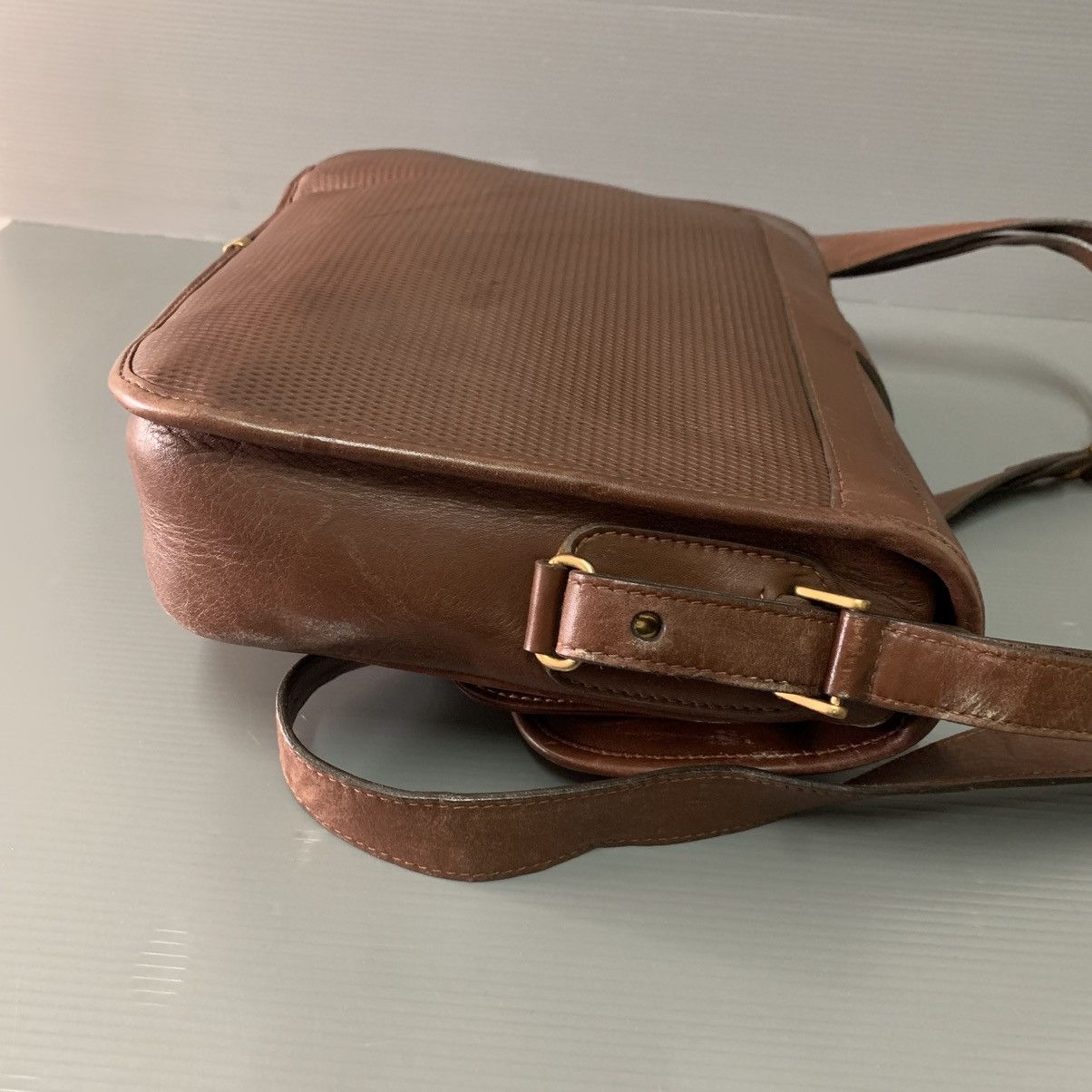 Gucci Gucci Vintage Leather Slingbag Size ONE SIZE - 9 Thumbnail